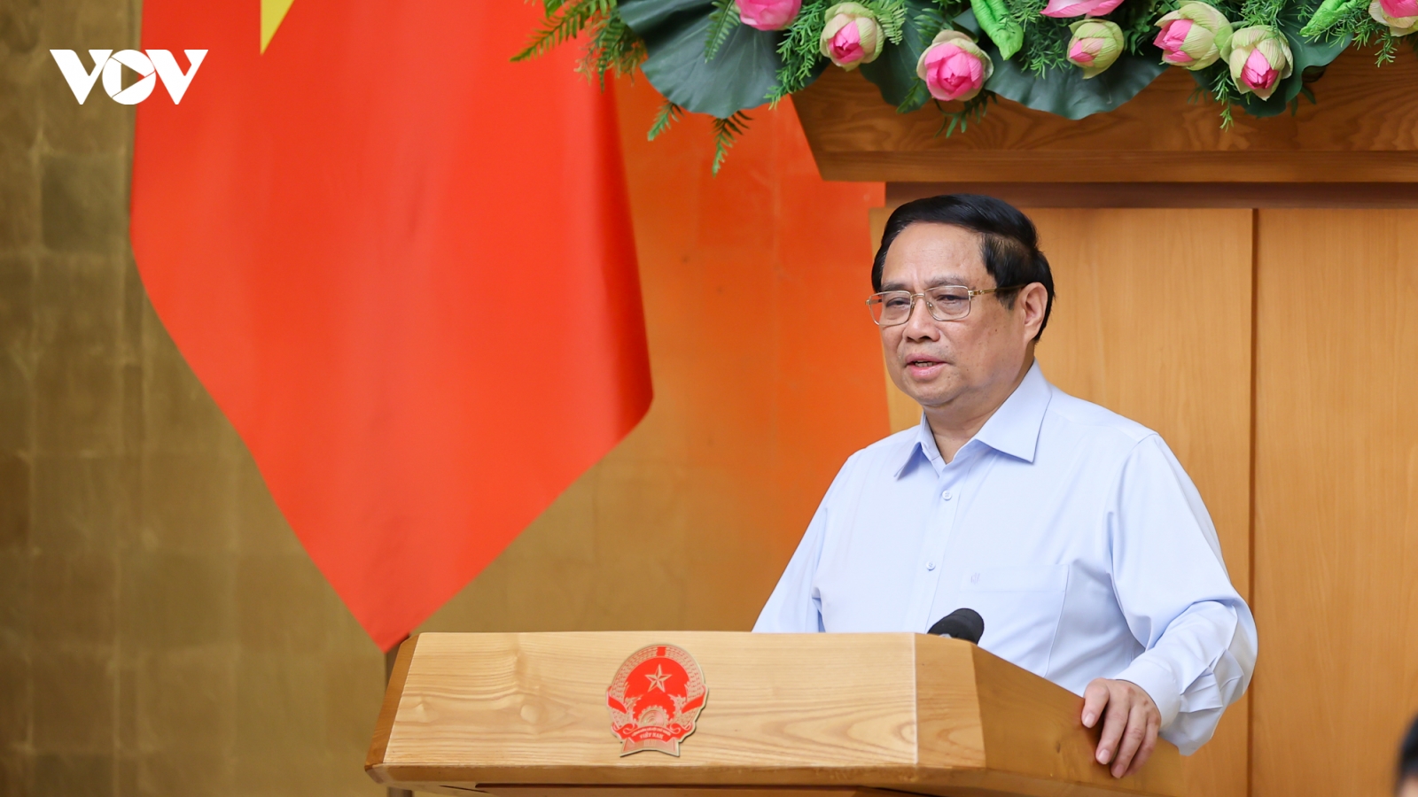 Thủ tướng: Thành viên Chính phủ "mỗi người làm việc bằng hai" khắc phục hậu quả bão lũ