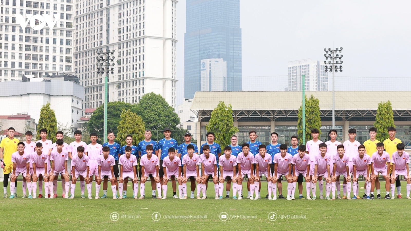 Danh sách U17 Việt Nam gây bất ngờ khi xuất hiện cầu thủ Việt kiều