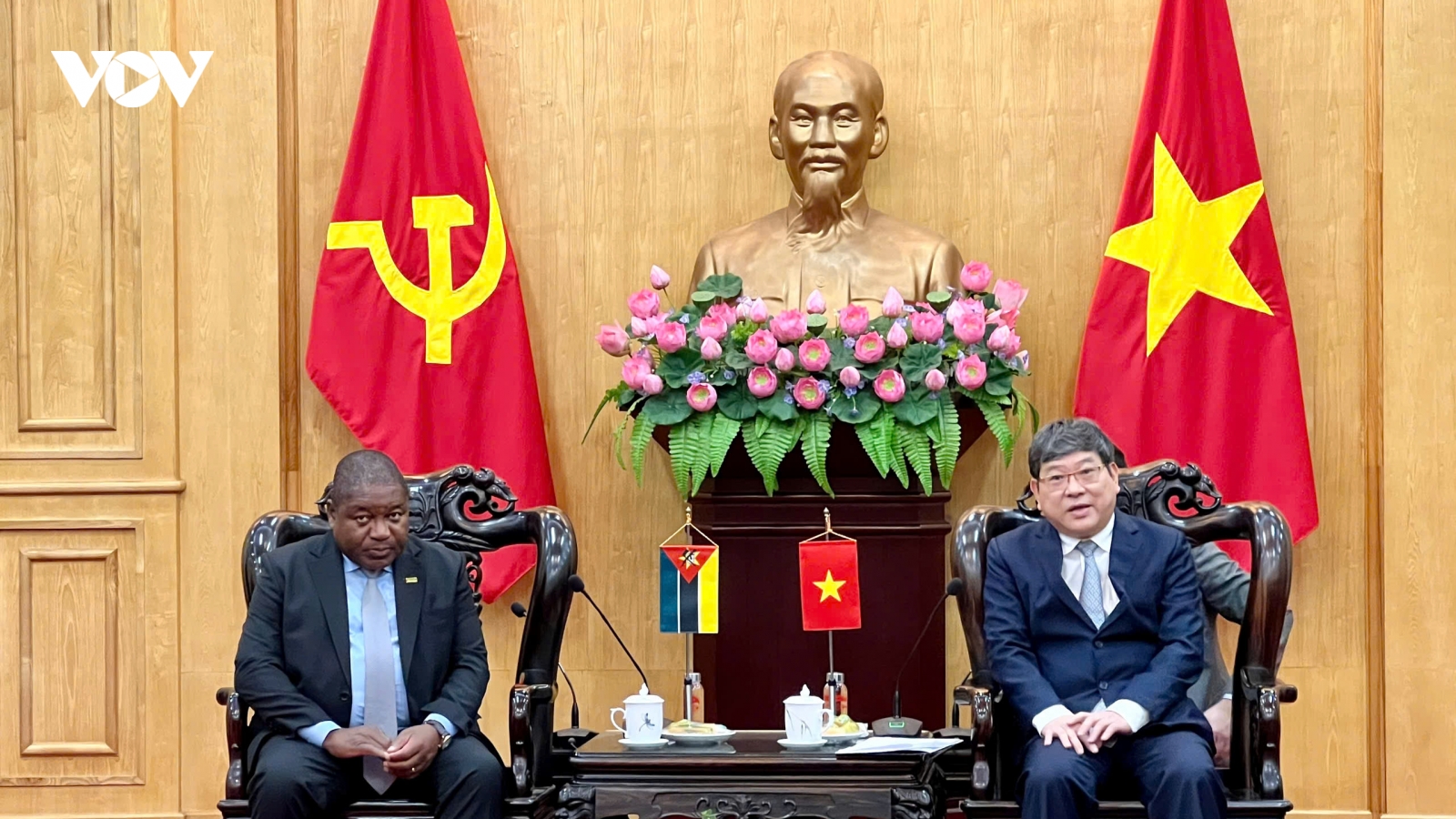 Học viện Chính trị Quốc gia Hồ Chí Minh tiếp đón Tổng thống Cộng hòa Mozambique