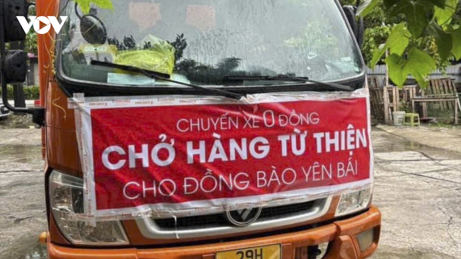 Cư dân mạng kêu gọi quyên góp, cứu trợ khẩn cấp cho bà con vùng lũ