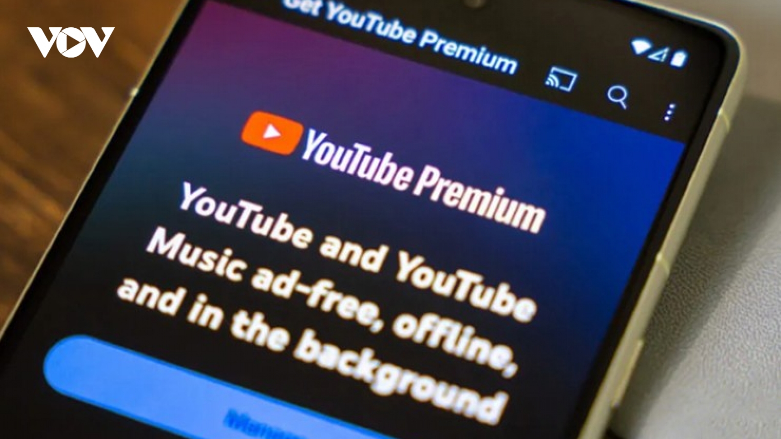 Người dùng YouTube Premium hoang mang khi vẫn thấy quảng cáo xuất hiện