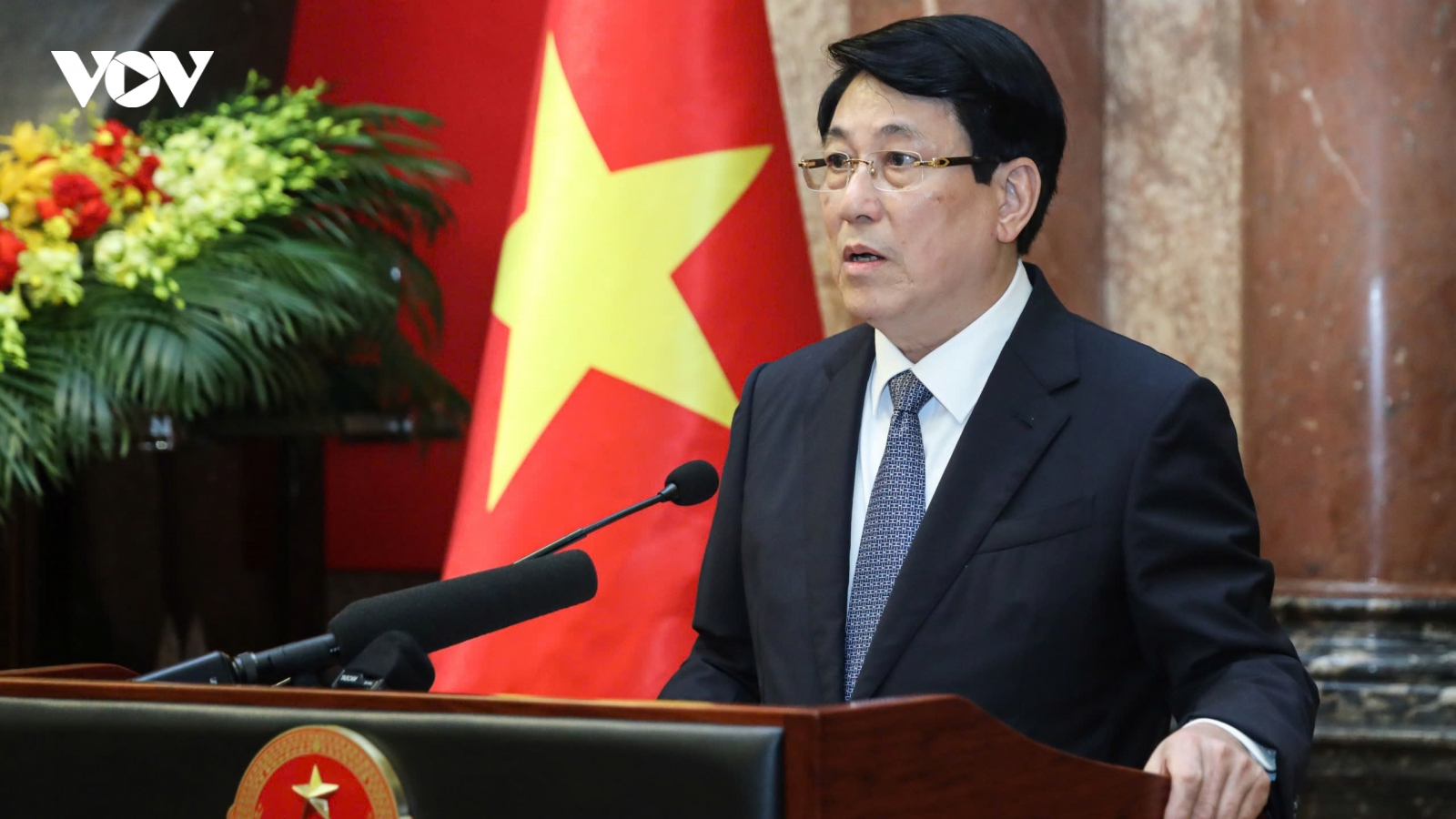 Chủ tịch nước Lương Cường gặp gỡ cán bộ Văn phòng Chủ tịch nước