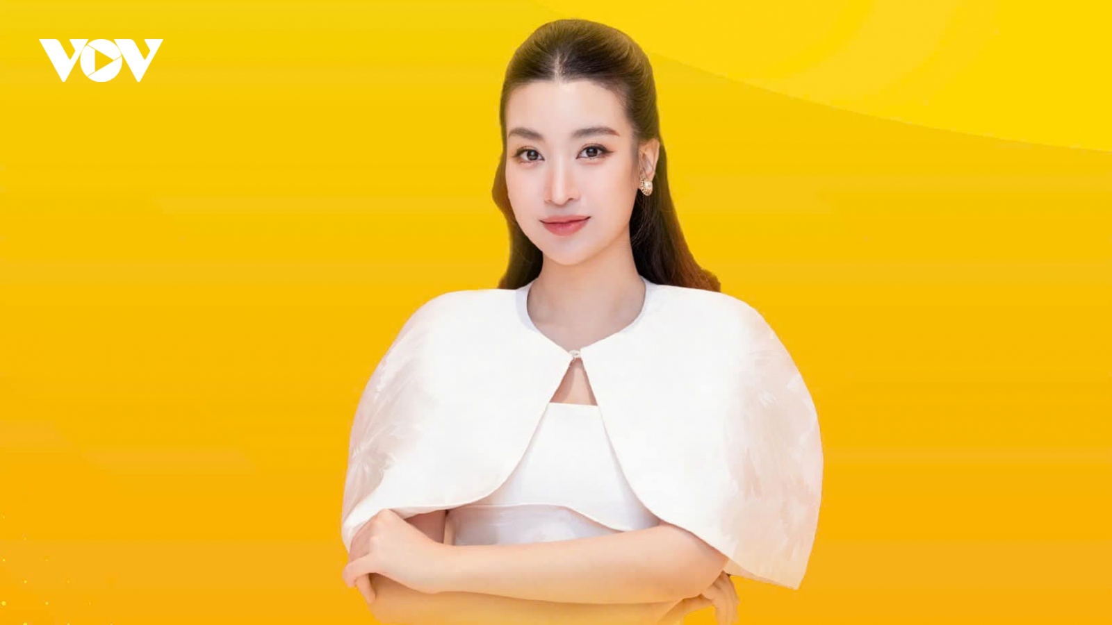 Hoa hậu Đỗ Mỹ Linh trở thành đại sứ hình ảnh Giải bóng đá nữ Quốc tế Hà Nội