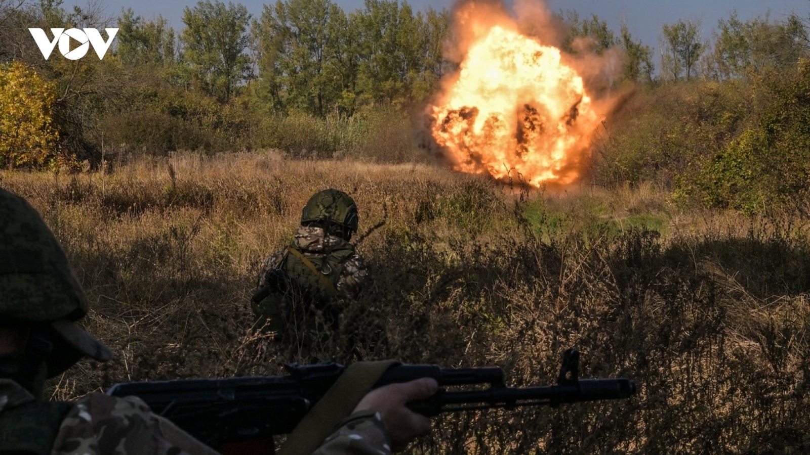 Nga phóng “hỏa thần” Iskander phá điểm tập kết binh sỹ Ukraine