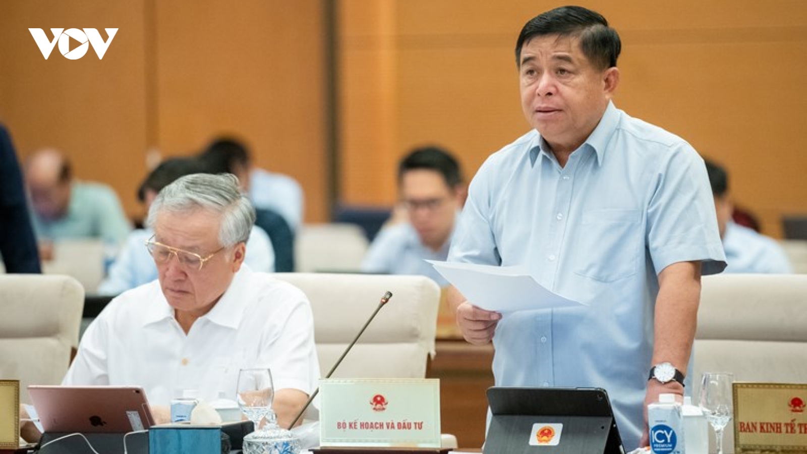 GDP năm 2024 vượt mục tiêu, phấn đấu có 3.000km đường cao tốc vào 2025