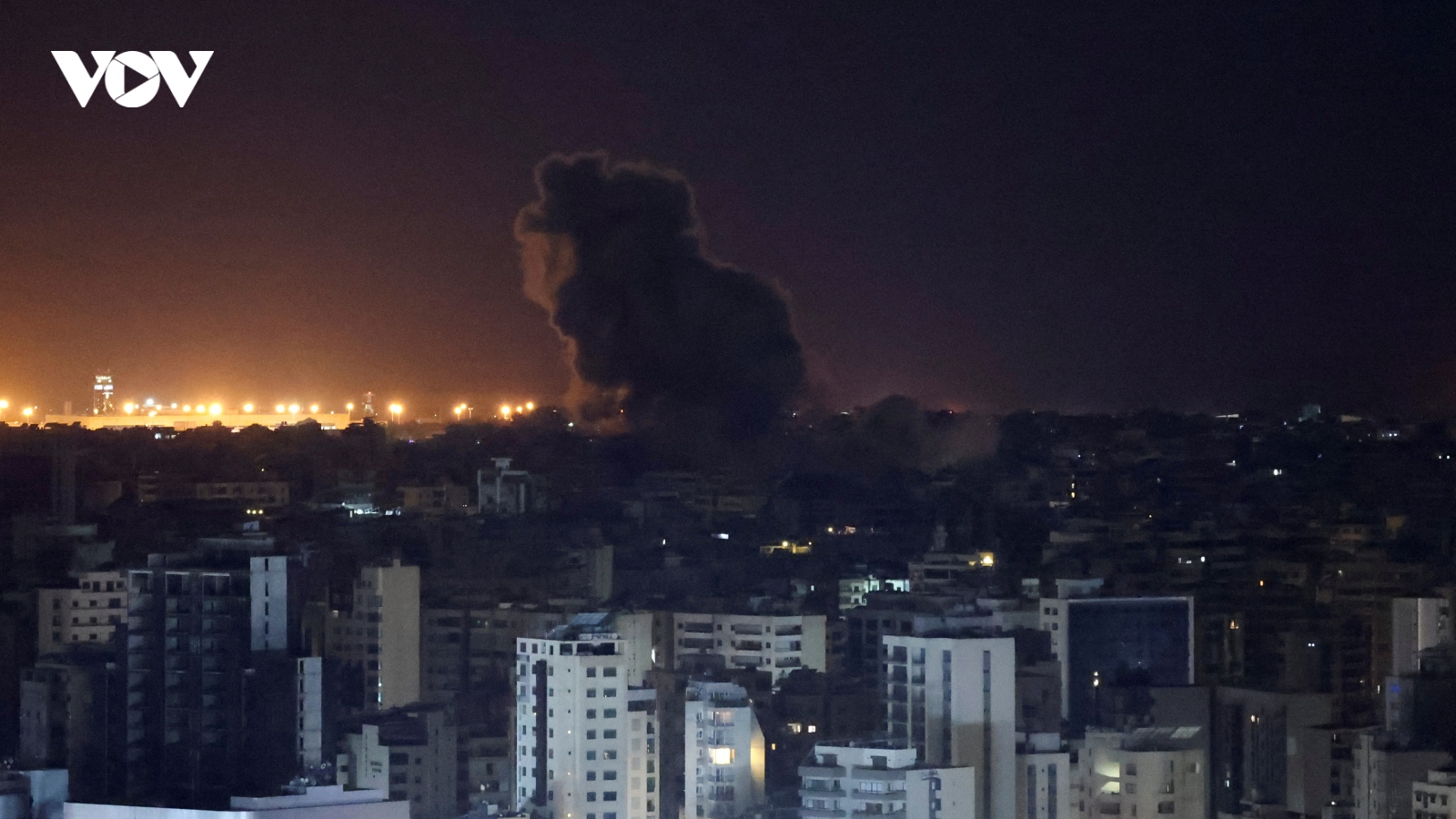 Iran phóng tên lửa dồn dập tấn công Israel: Đâu là ranh giới cuối cùng?