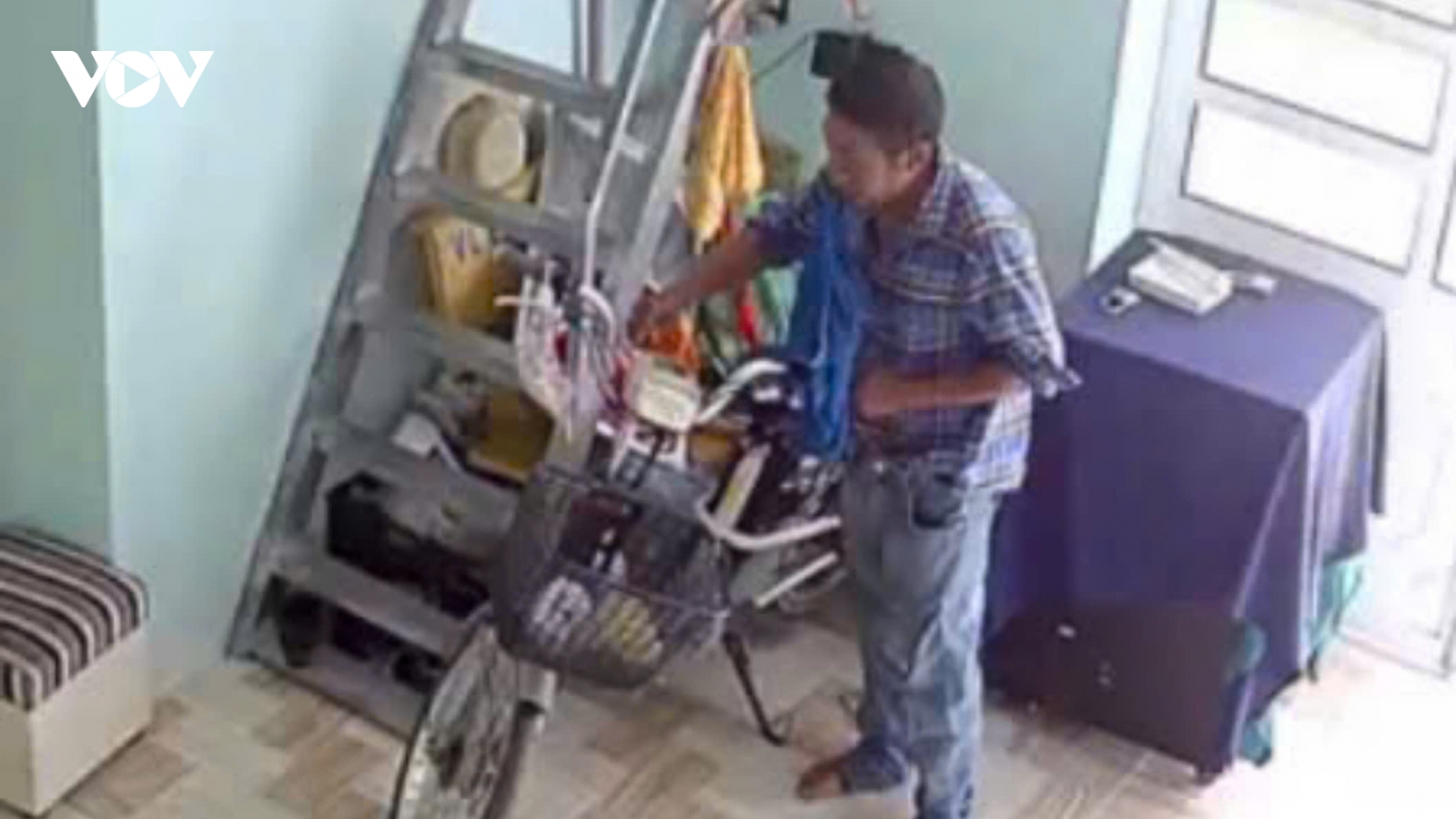 Bắt nghi phạm cướp tài sản, hiếp dâm một phụ nữ
