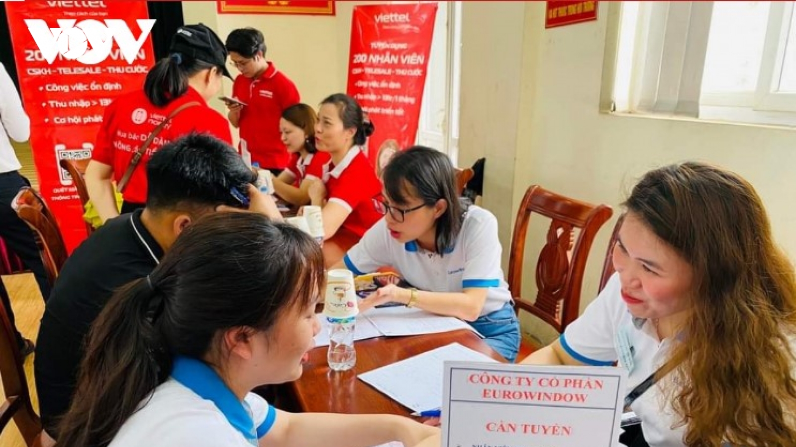 Nhu cầu nhân lực lớn, doanh nghiệp không dễ tuyển người dịp cuối năm