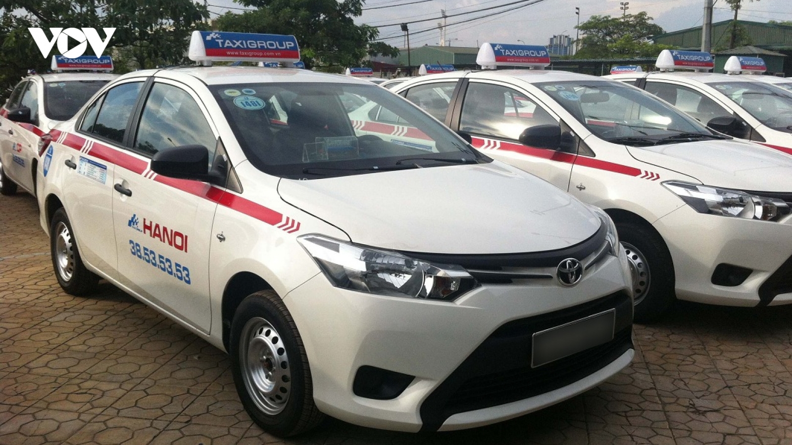 Bí quyết mua ô tô cũ tránh chọn phải xe dịch vụ