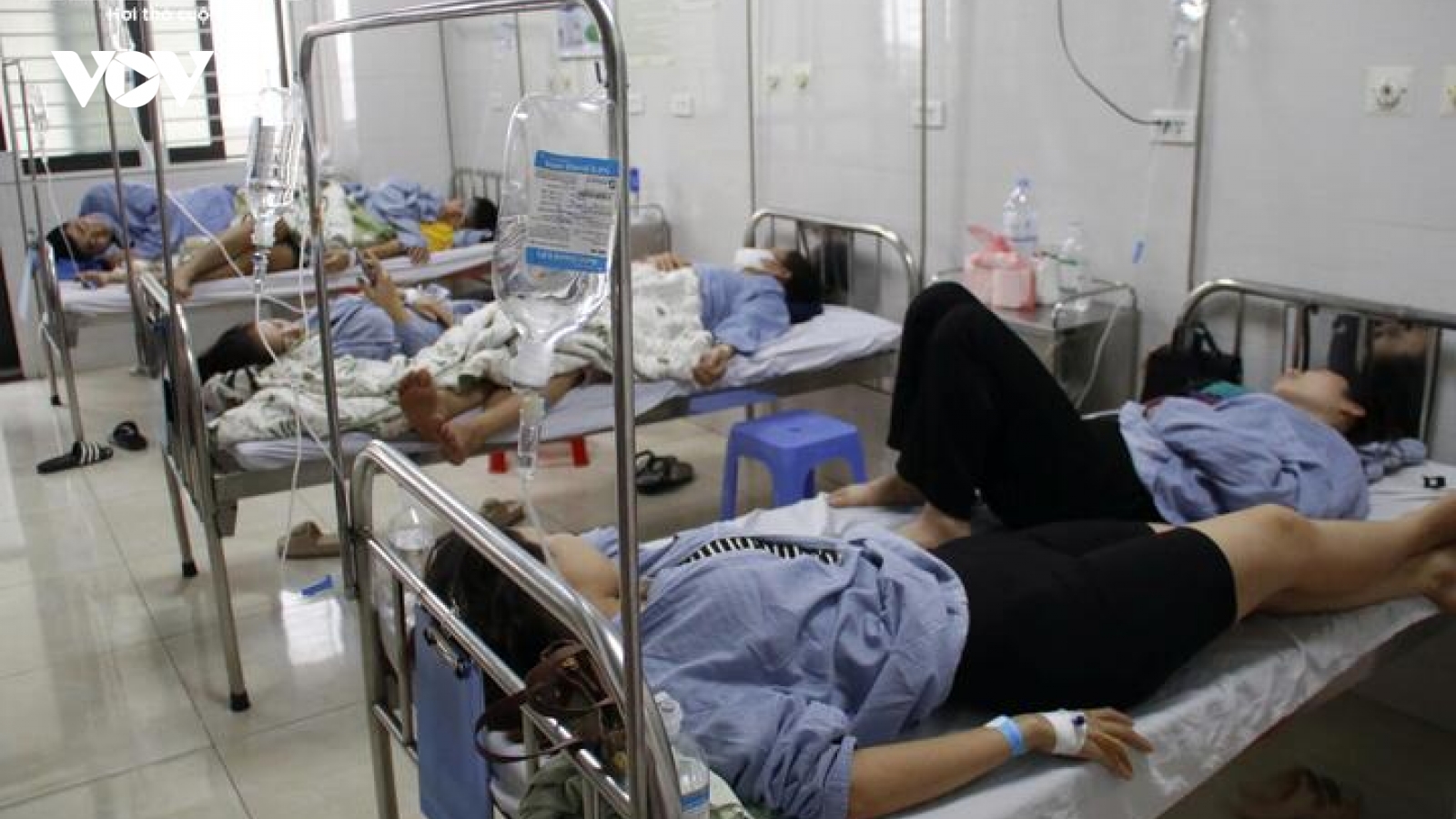 46 công nhân nhập viện cấp cứu sau bữa liên hoan