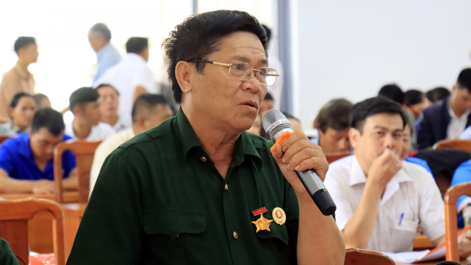 Cử tri yêu cầu xử lý dứt điểm tranh chấp giữa hàng trăm hộ dân với doanh nghiệp
