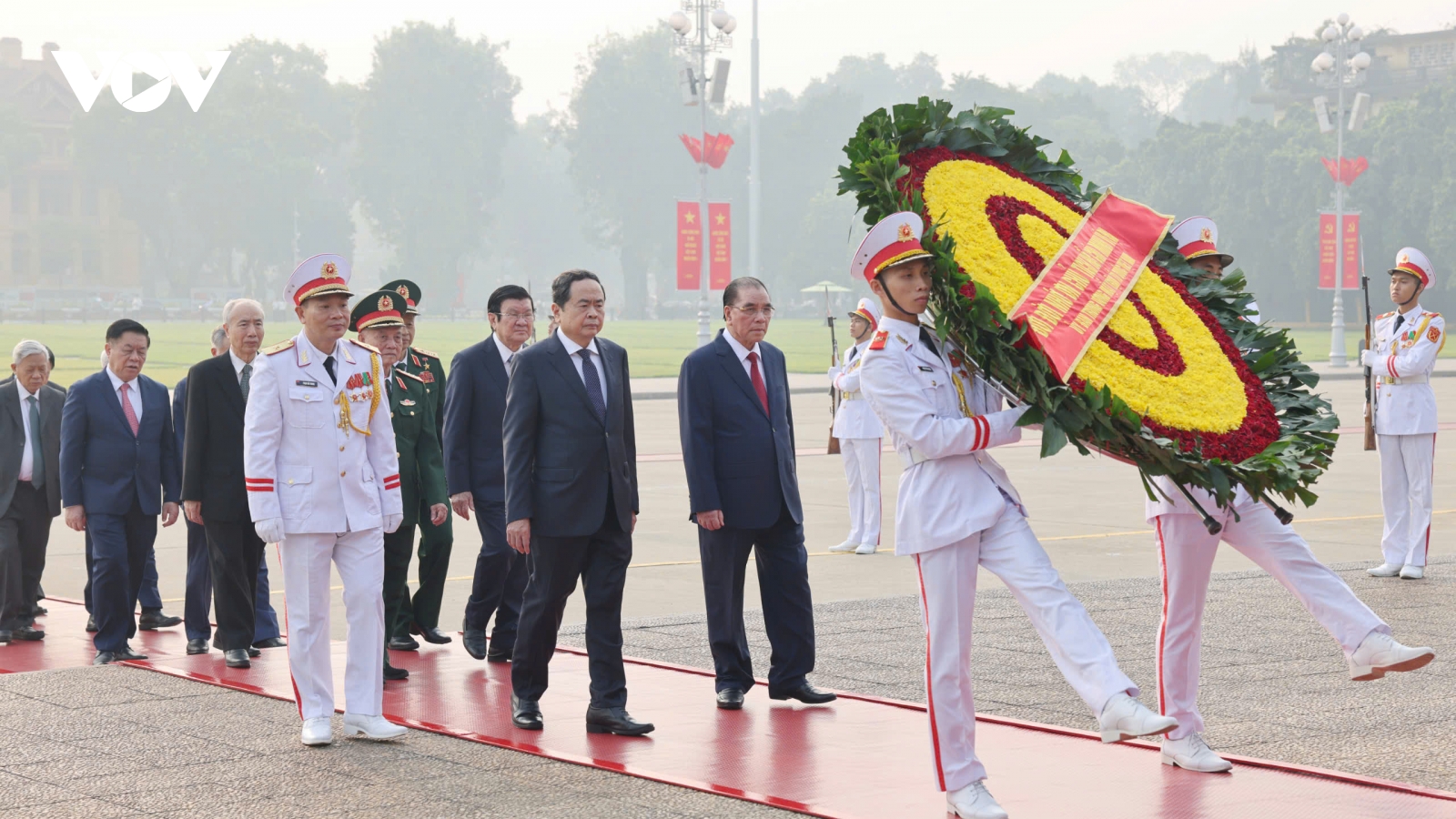 Lãnh đạo Đảng, Nhà nước vào Lăng viếng Chủ tịch Hồ Chí Minh