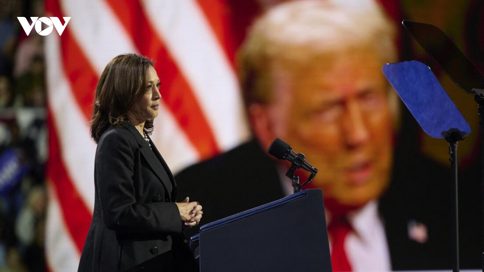 Chiến địa Pensylvania “rực lửa”, bà Harris tung chiêu “gậy ông đập lưng ông” với ông Trump