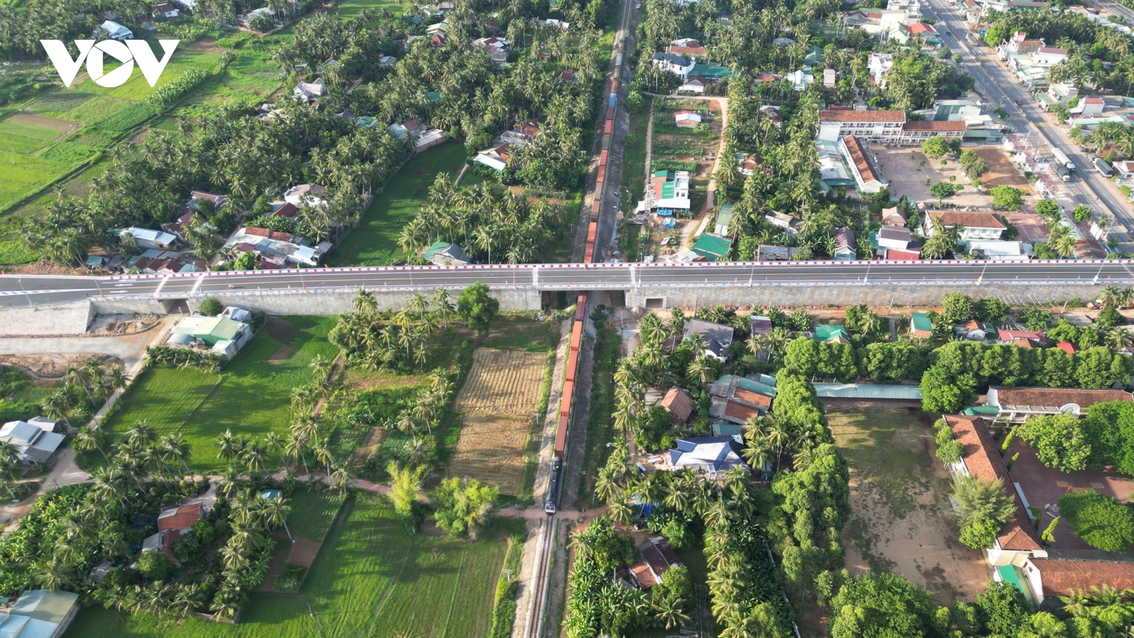 Không để xảy ra sự cố sập hầm, dừng tàu vận tải