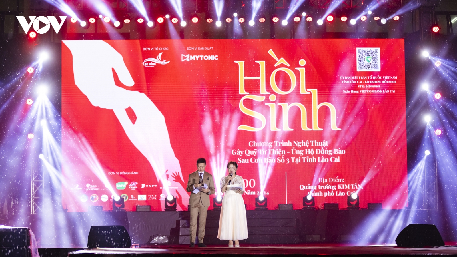 Liveshow "Hồi sinh" quyên góp được gần 2,4 tỷ đồng cho Lào Cai