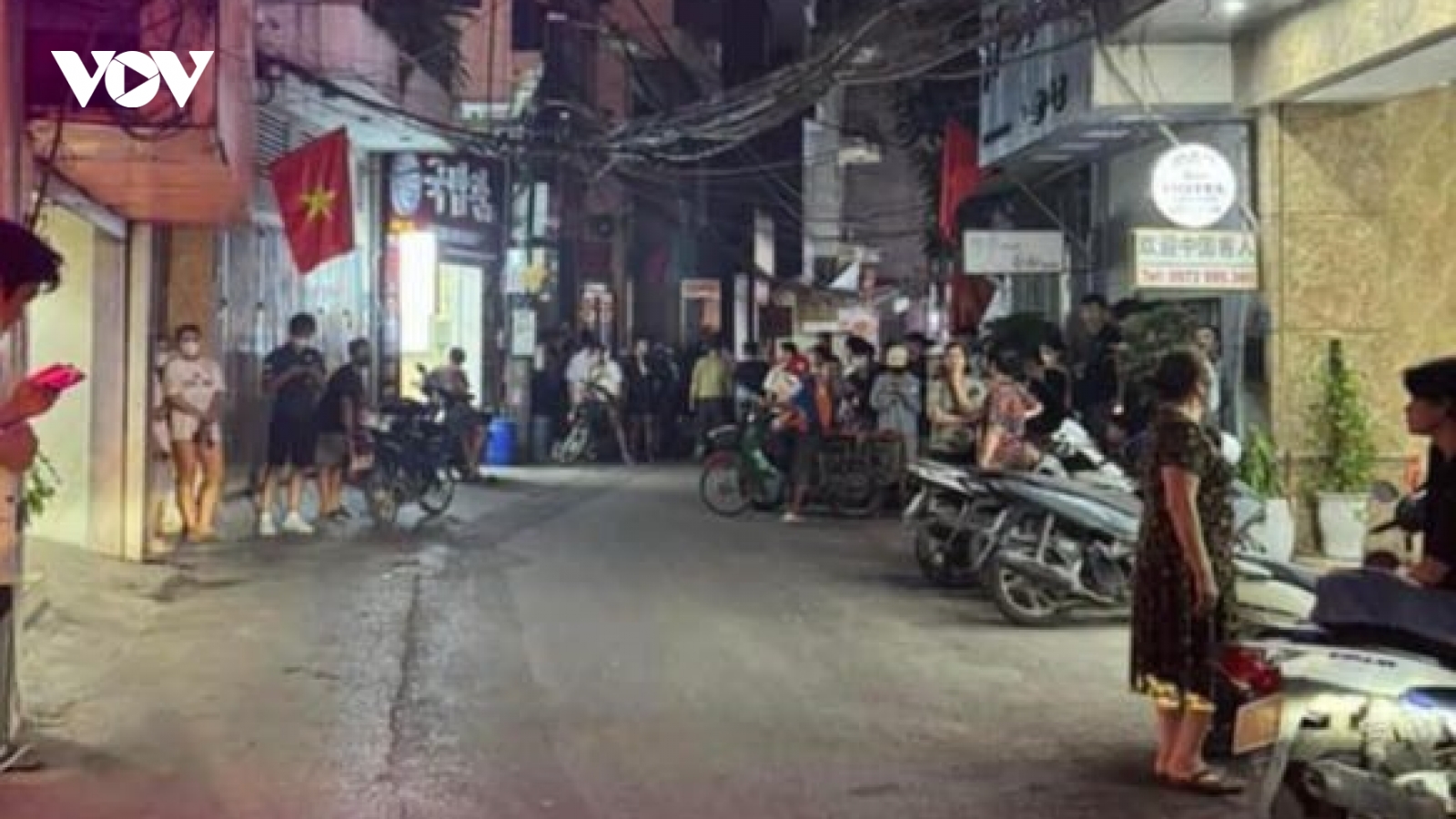 Phát hiện thi thể cô gái trẻ trong chung cư mini ở Hà Nội