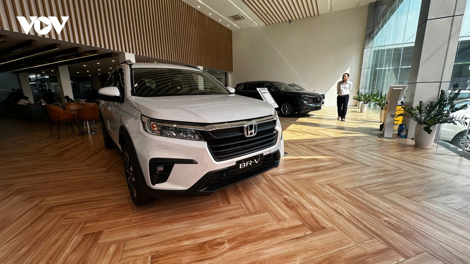 Honda BR-V được hỗ trợ 100% phí trước bạ, HR-V giảm 50 triệu đồng