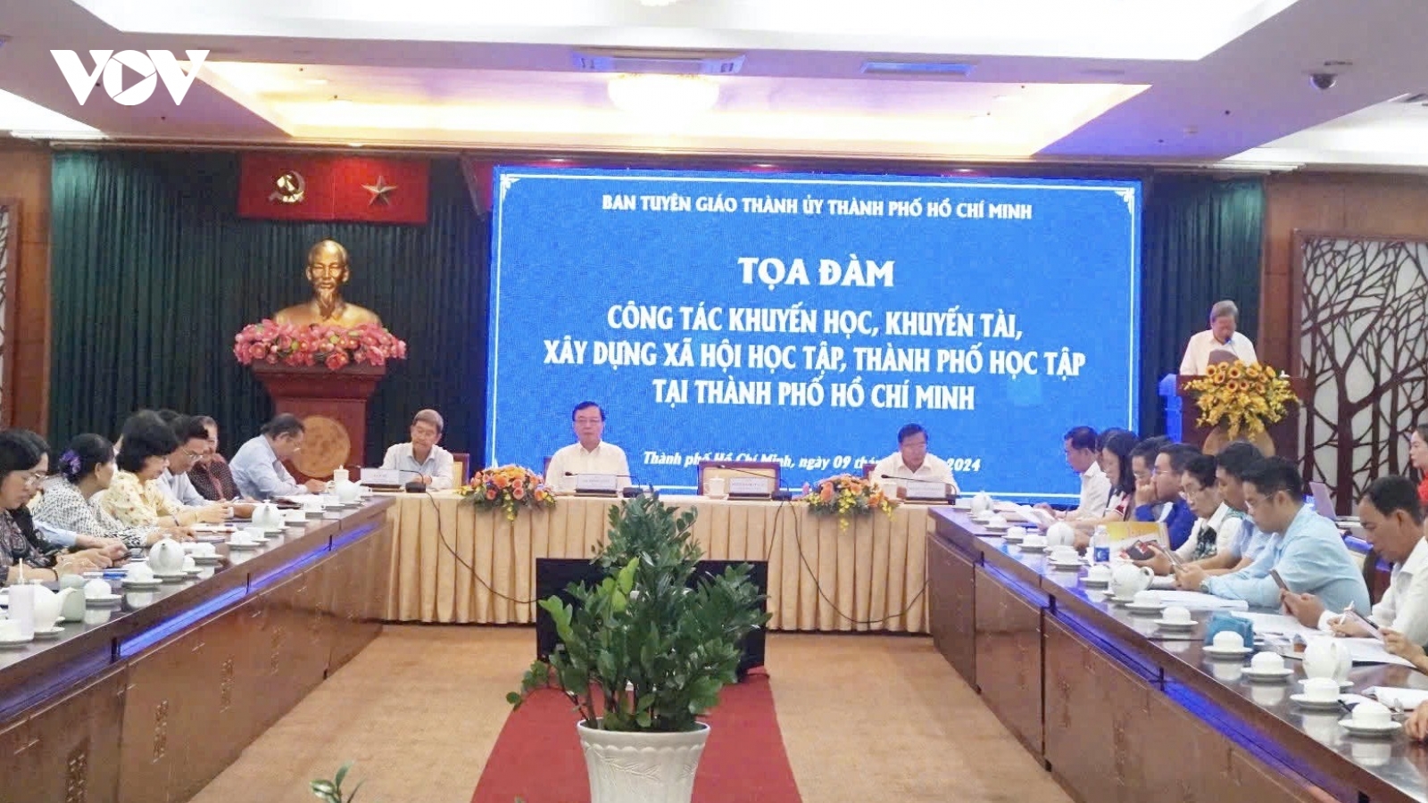 Giáo dục và đào tạo, khuyến học khuyến tài góp phần phát triển kinh tế TP.HCM
