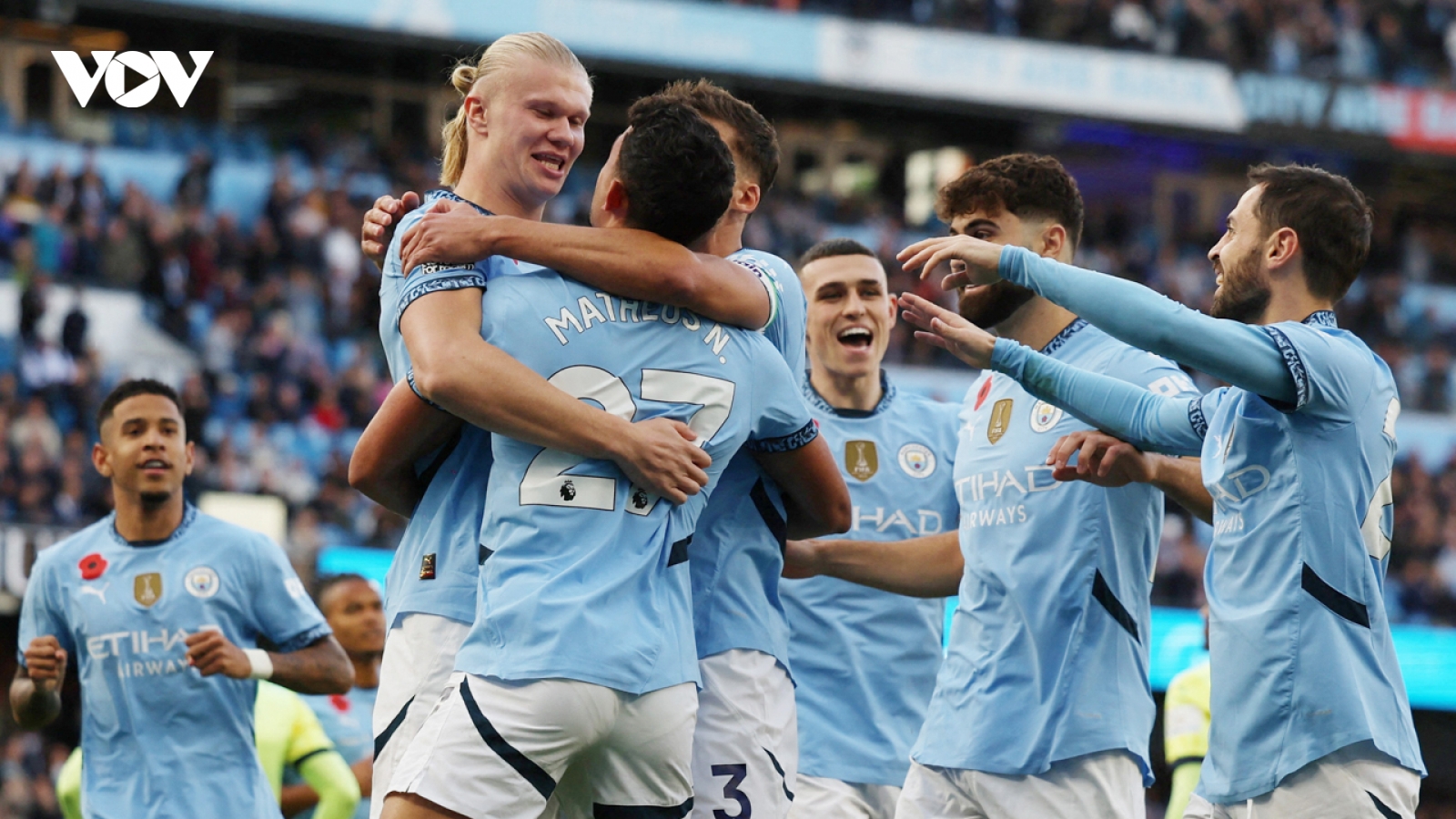 Bảng xếp hạng Ngoại hạng Anh mới nhất: Man City trở lại ngôi đầu