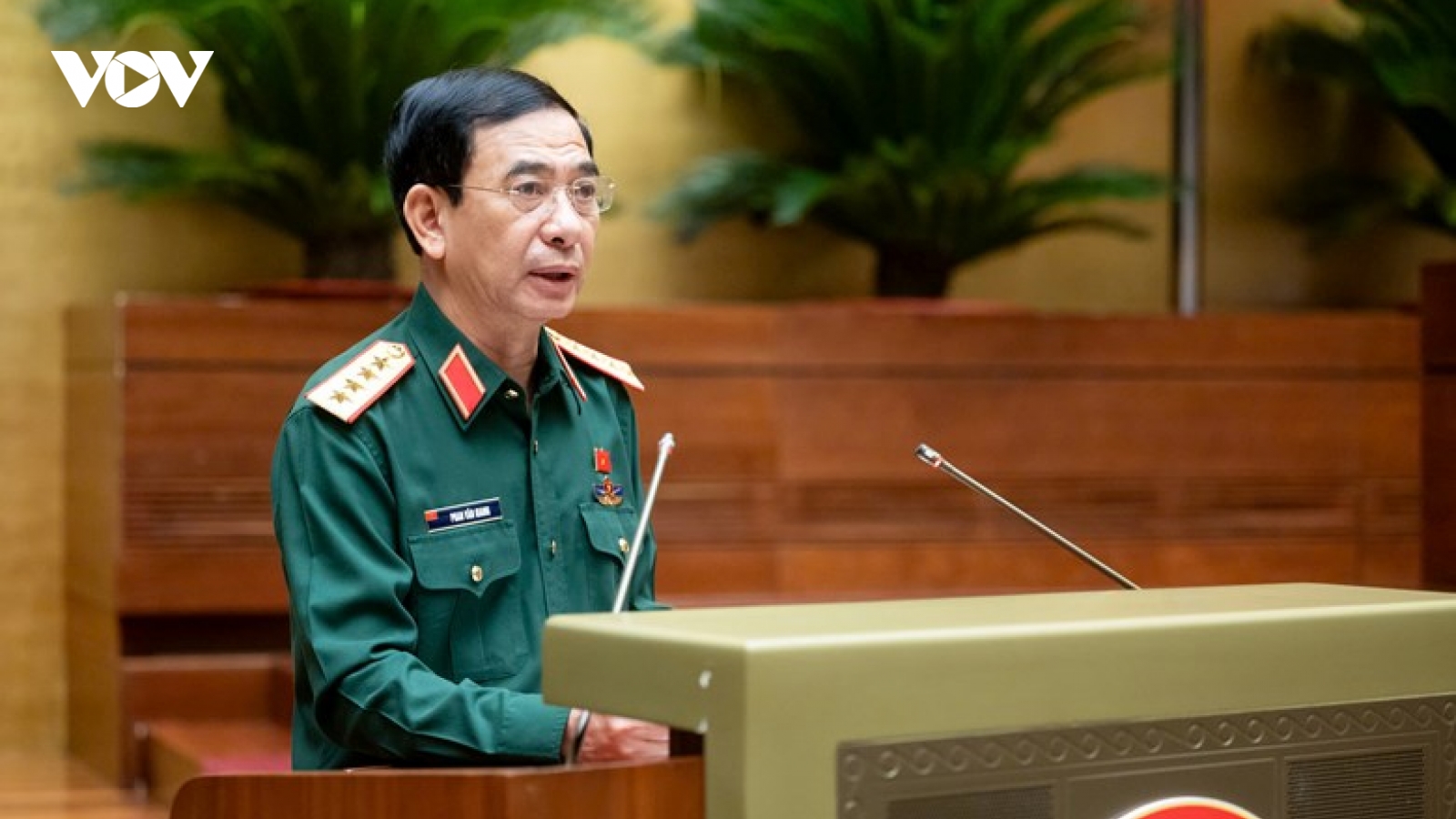 Trình Quốc hội sửa quy định cấp bậc quân hàm với chức vụ của sĩ quan quân đội