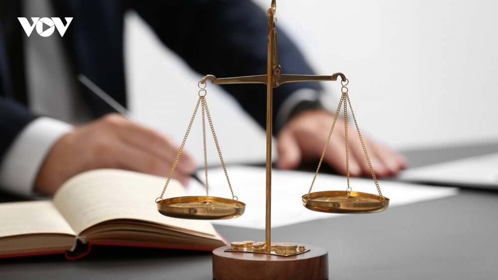 Đưa pháp luật đến với người dân để pháp luật đi vào cuộc sống