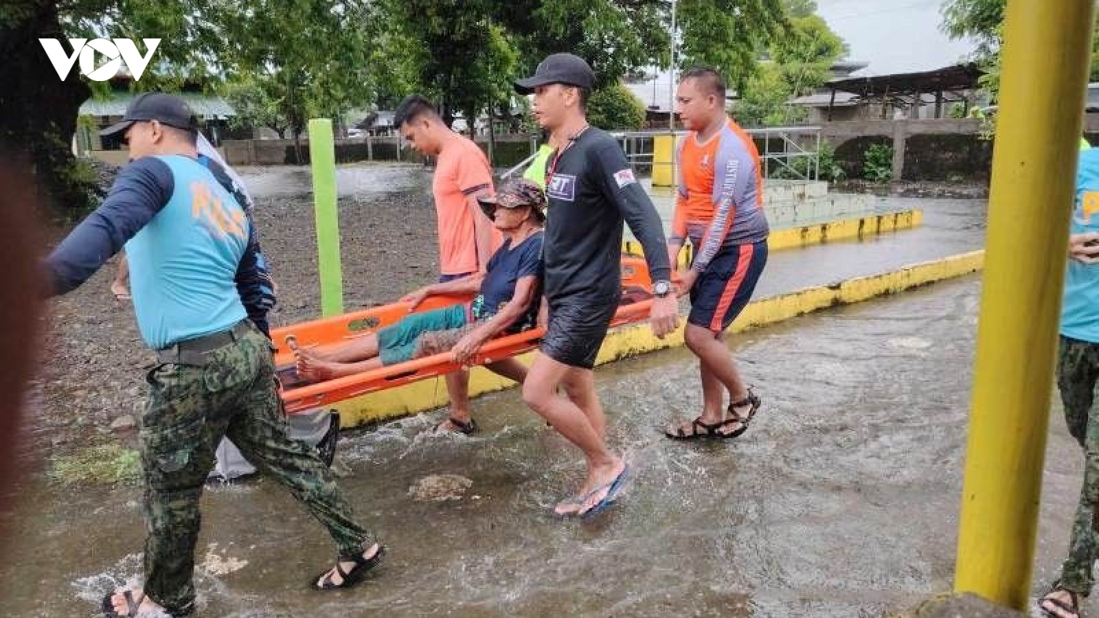 Krathon mạnh lên thành siêu bão, Philippines chuẩn bị ứng phó
