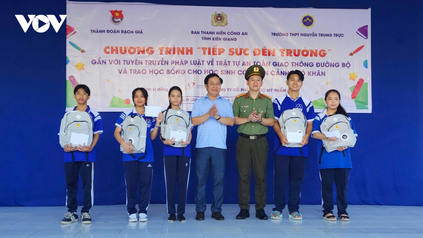 Kiên Giang phổ biến giáo dục pháp luật về trật tự, ATGT cho học sinh