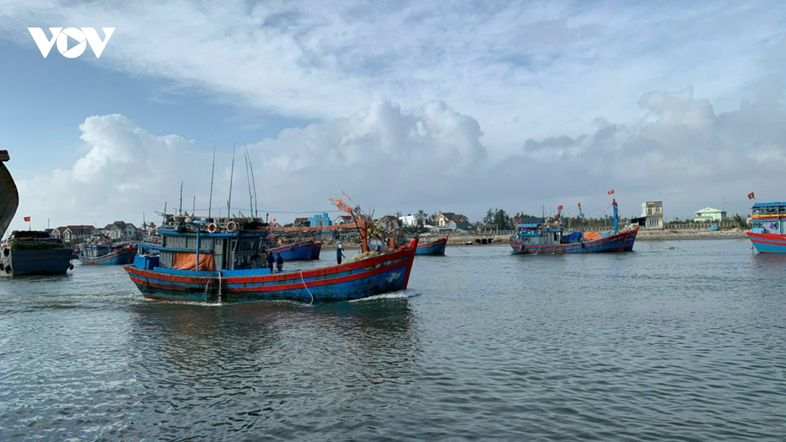 Hơn 67.000 phương tiện đã được thông tin về bão Trà Mi