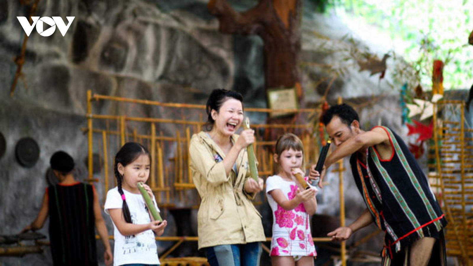 Thu hút đầu tư du lịch, nông nghiệp vào miền núi Khánh Hòa