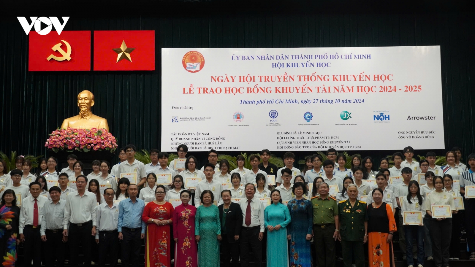 TP.HCM trao hơn 1,6 tỷ đồng học bổng Khuyến tài