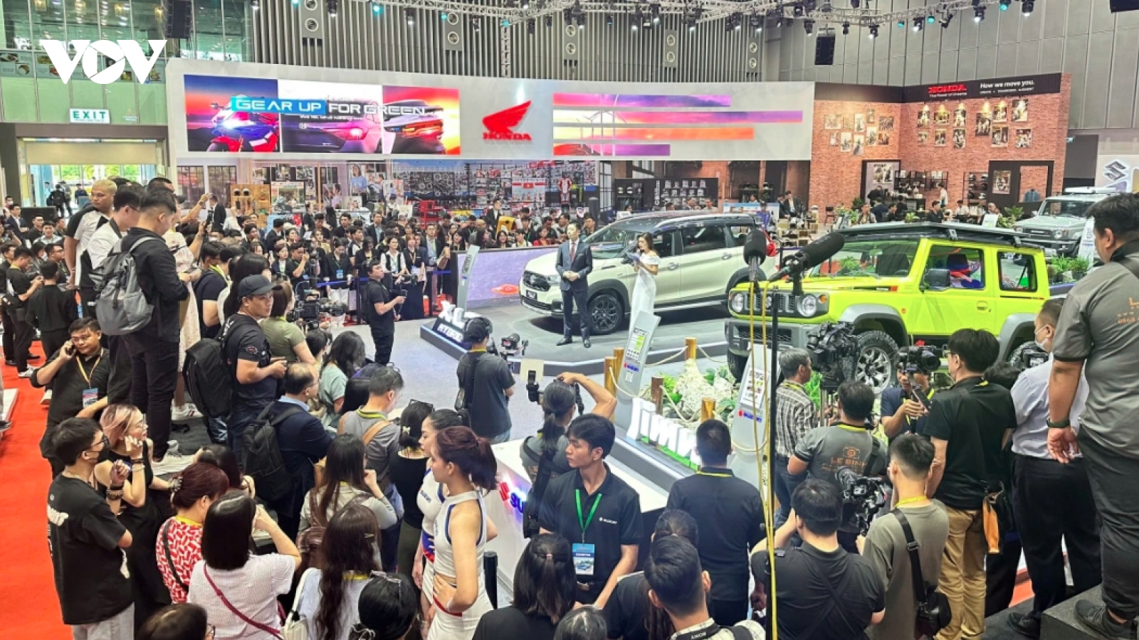 Renowned automobile and motorcycle brands introduced at Vietnam Motor Show