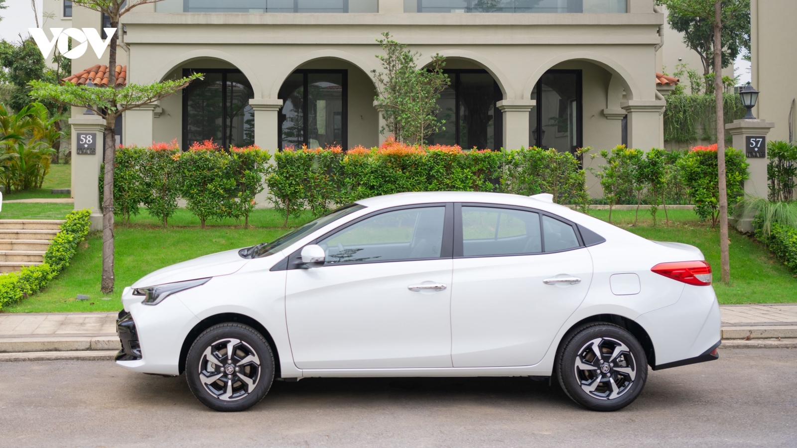 Toyota Việt Nam bán được hơn 7.000 xe trong tháng 9