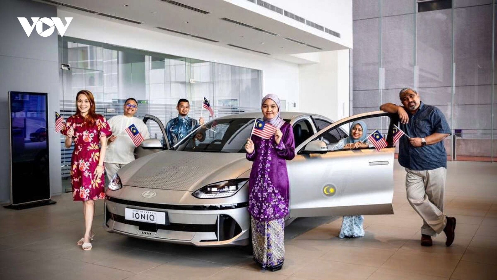 Hyundai ra mắt Ioniq 5 và Ioniq 6 phiên bản Songket mang đậm dấu ấn Malaysia