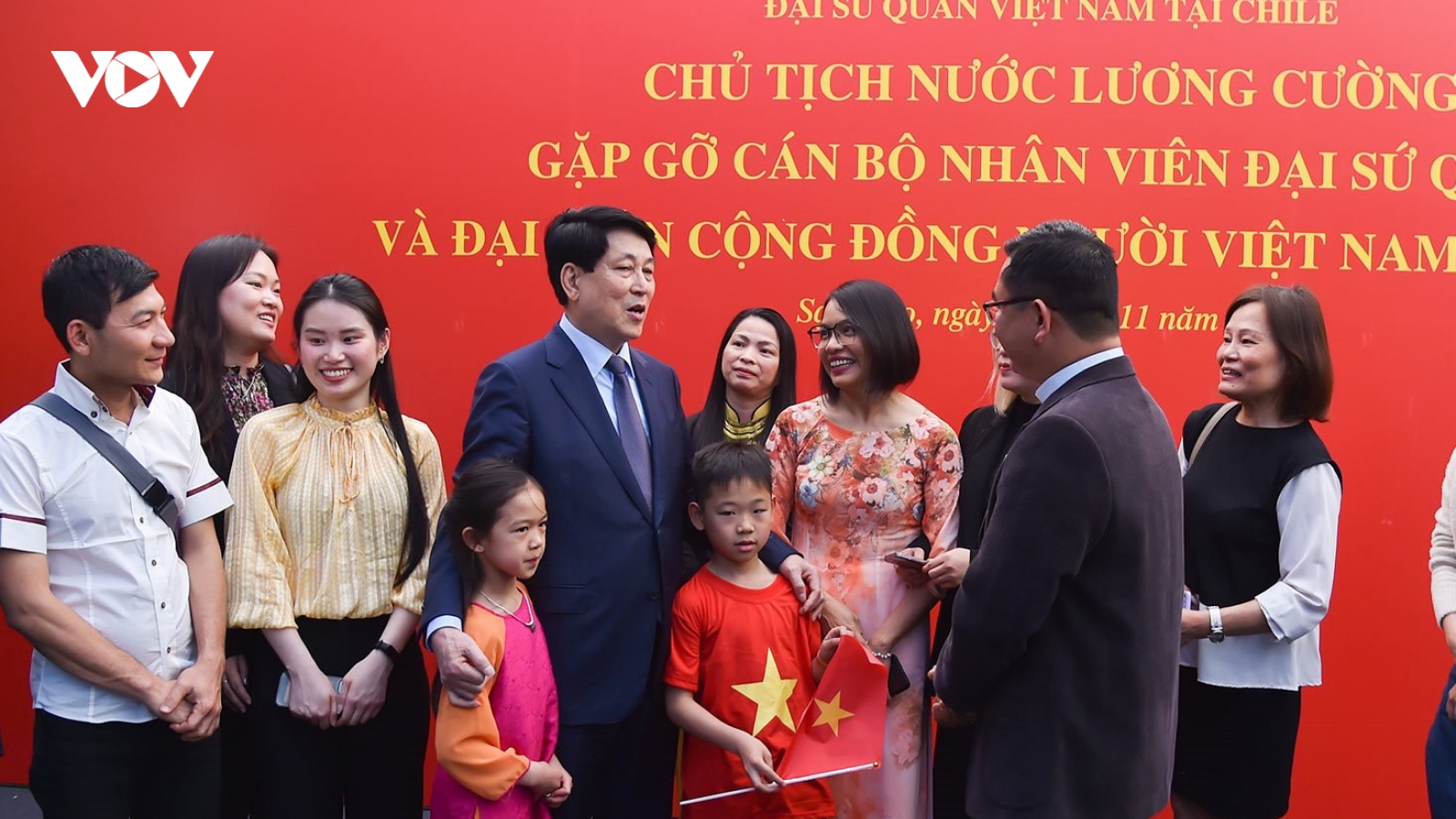 Chủ tịch nước Lương Cường thăm Đại sứ quán và cộng đồng người Việt Nam tại Chile