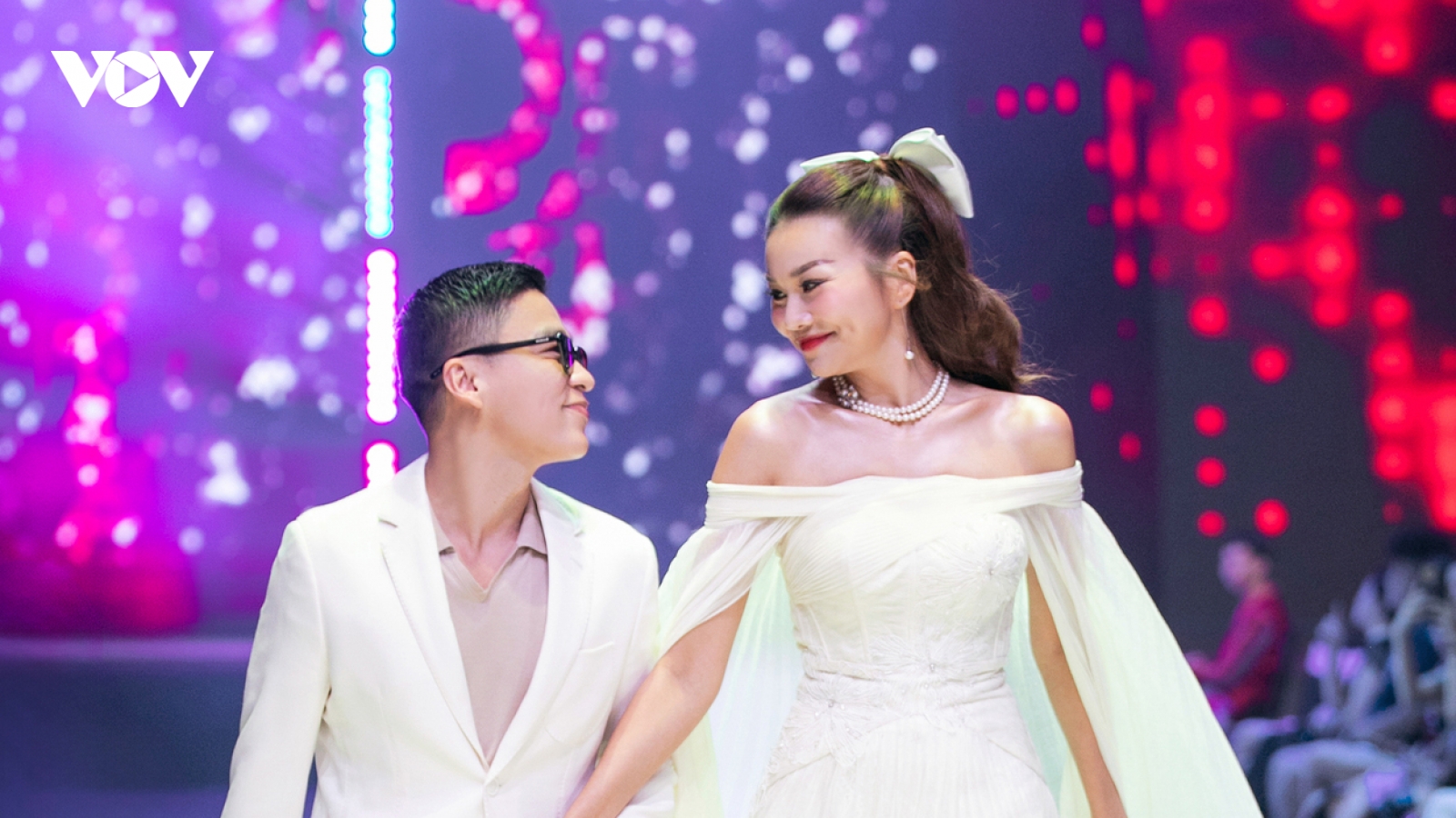 Thanh Hằng hóa tiểu thư kiều kỳ khiến khán giả “Vấn vương”