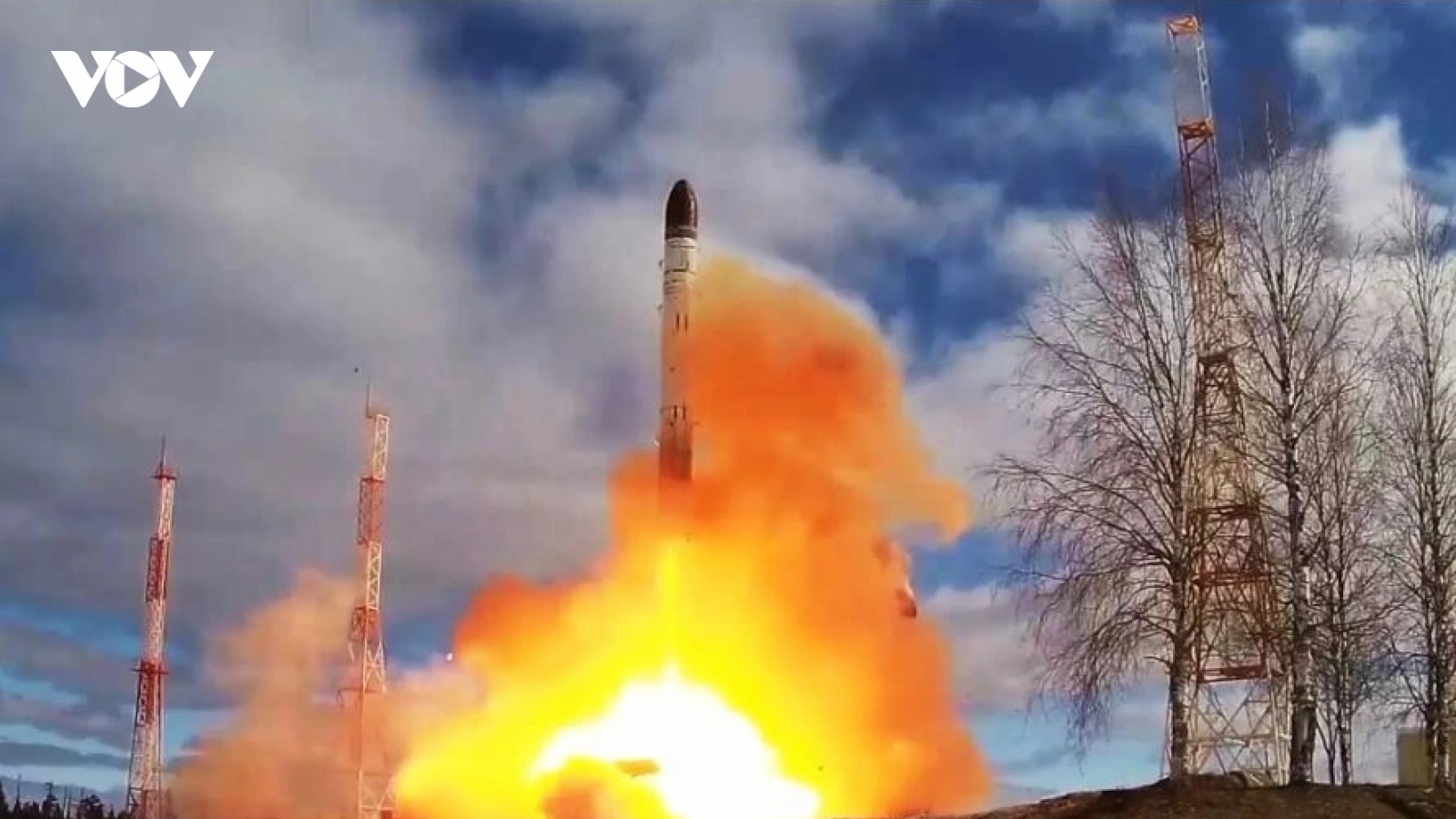 Nga tấn công bằng tên lửa Oreshnik vào Ukraine là “lời cảnh báo” với phương Tây