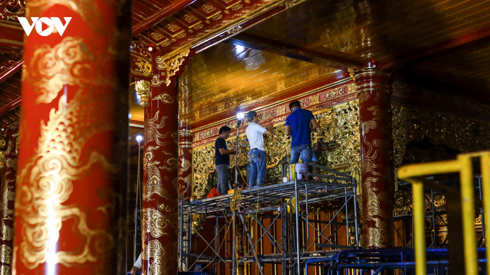 Cận cảnh trùng tu điện Thái Hoà trong di tích Hoàng thành Huế