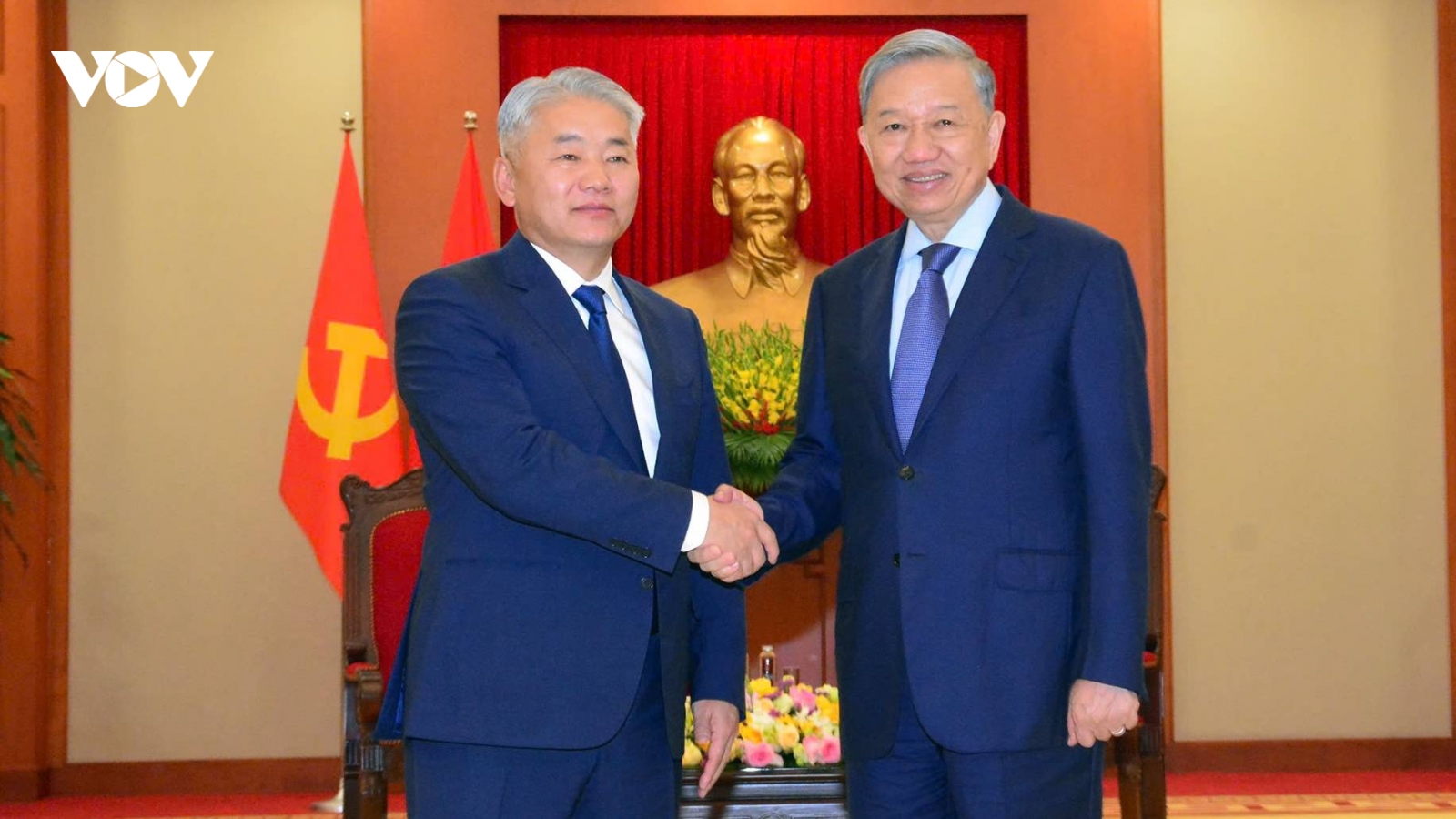 Tổng Bí thư tiếp Bộ trưởng Lương thực, Nông nghiệp và Công nghiệp nhẹ Mông Cổ