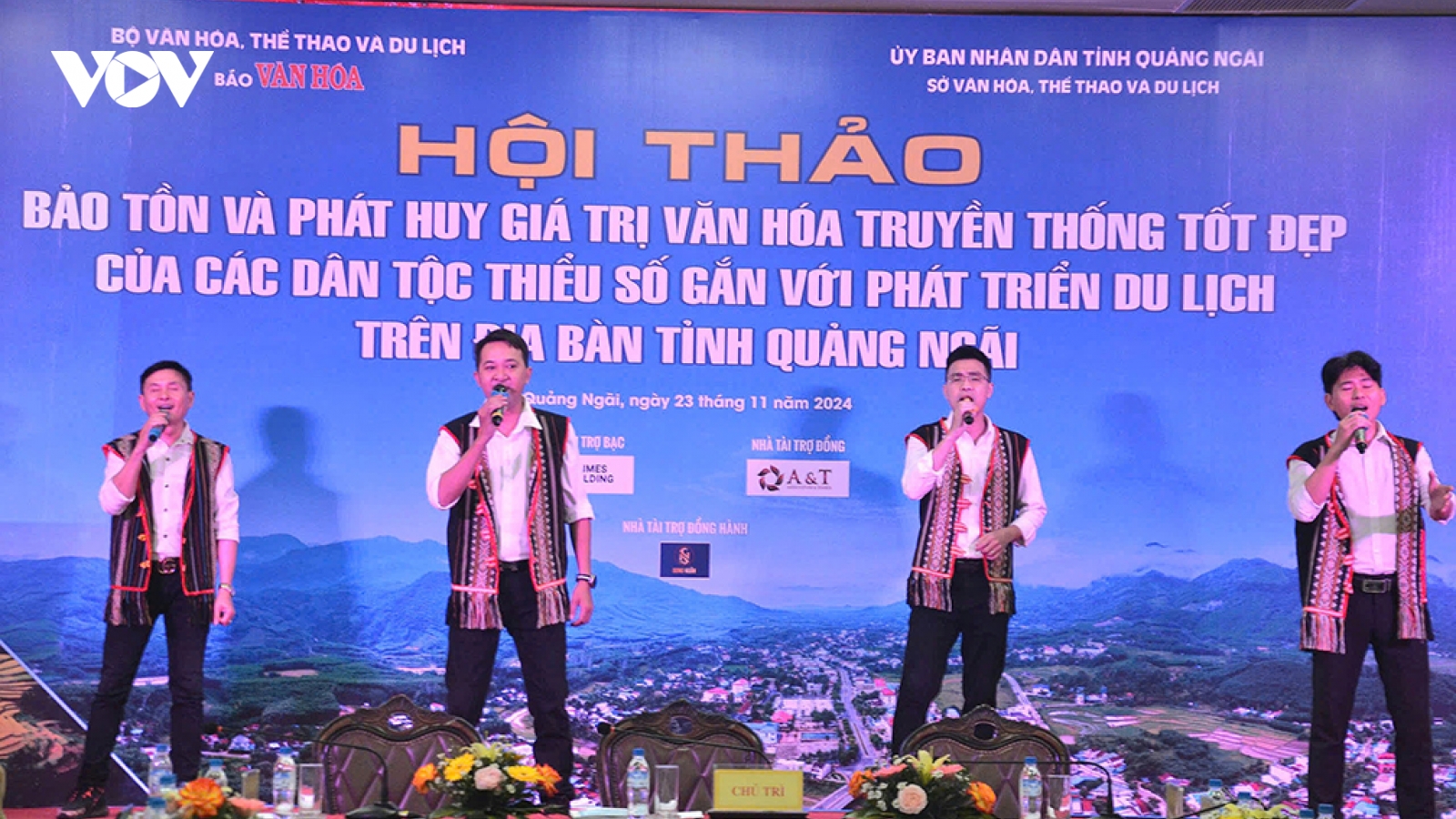 Bảo tồn, phát huy giá trị văn hóa di tích lịch sử gắn phát triển du lịch