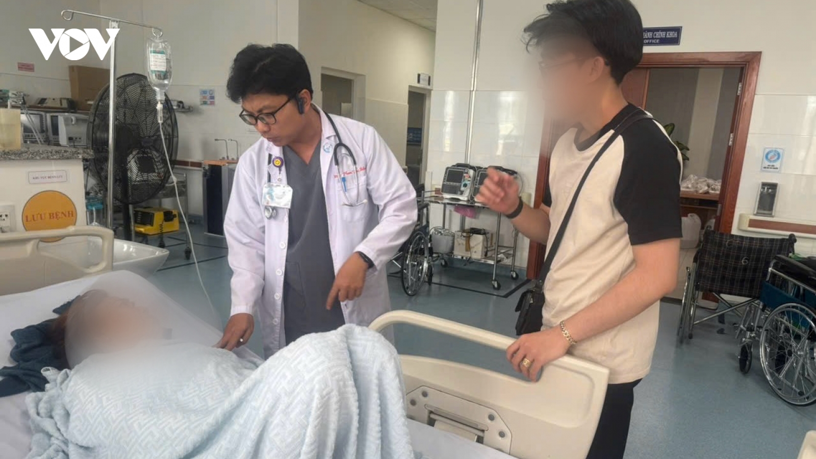 Gần 50 người ở TP Vũng Tàu nhập viện sau khi ăn bánh mì