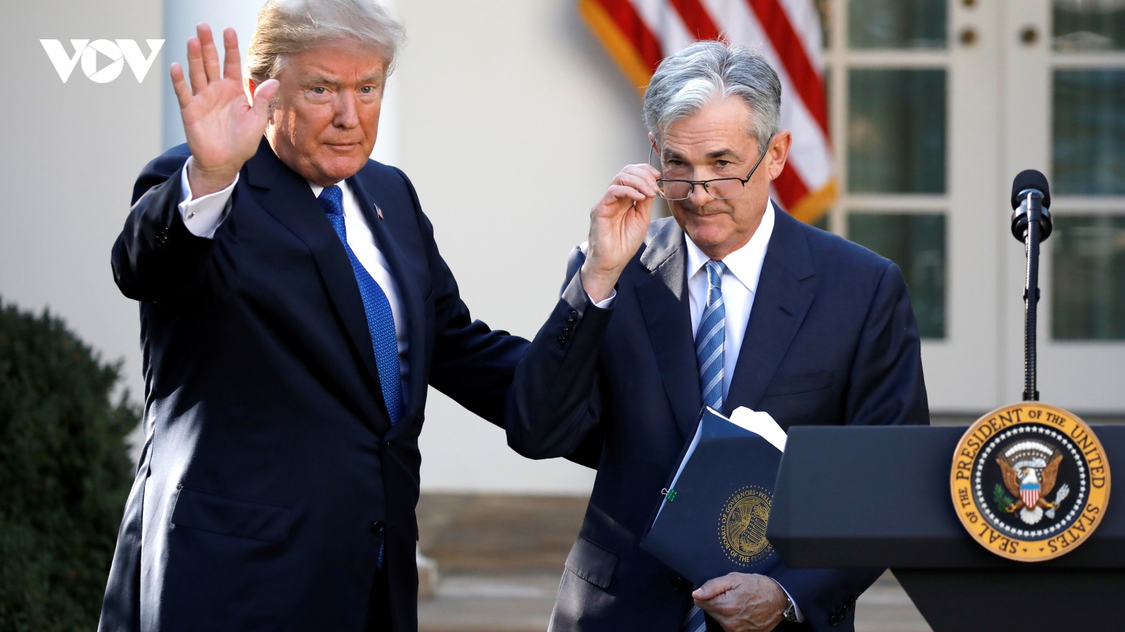 Chính quyền mới của ông Trump thách thức sự tồn tại của Fed?
