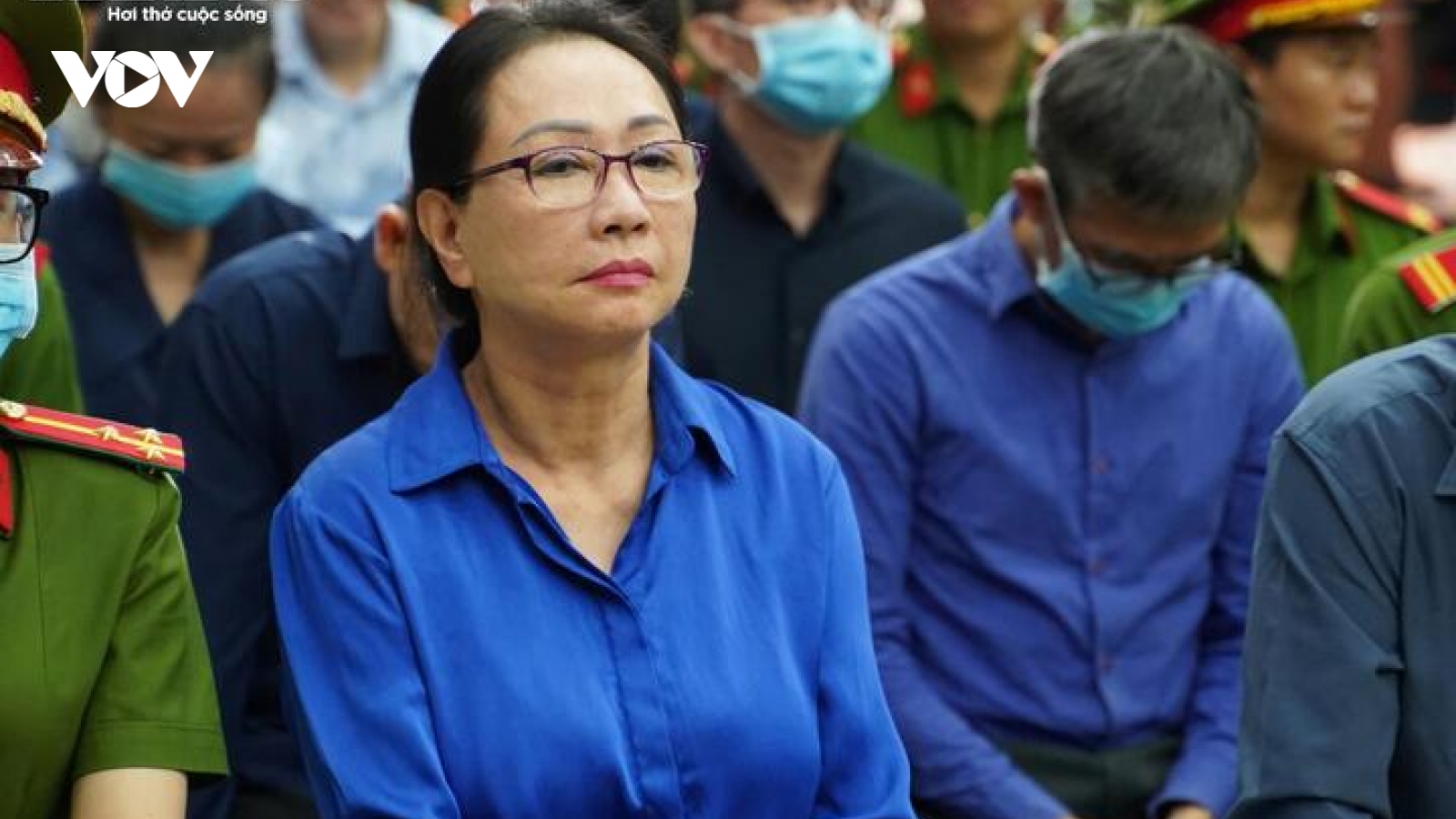 Trương Mỹ Lan xin lại biệt thự cổ, du thuyền, 19 ô tô