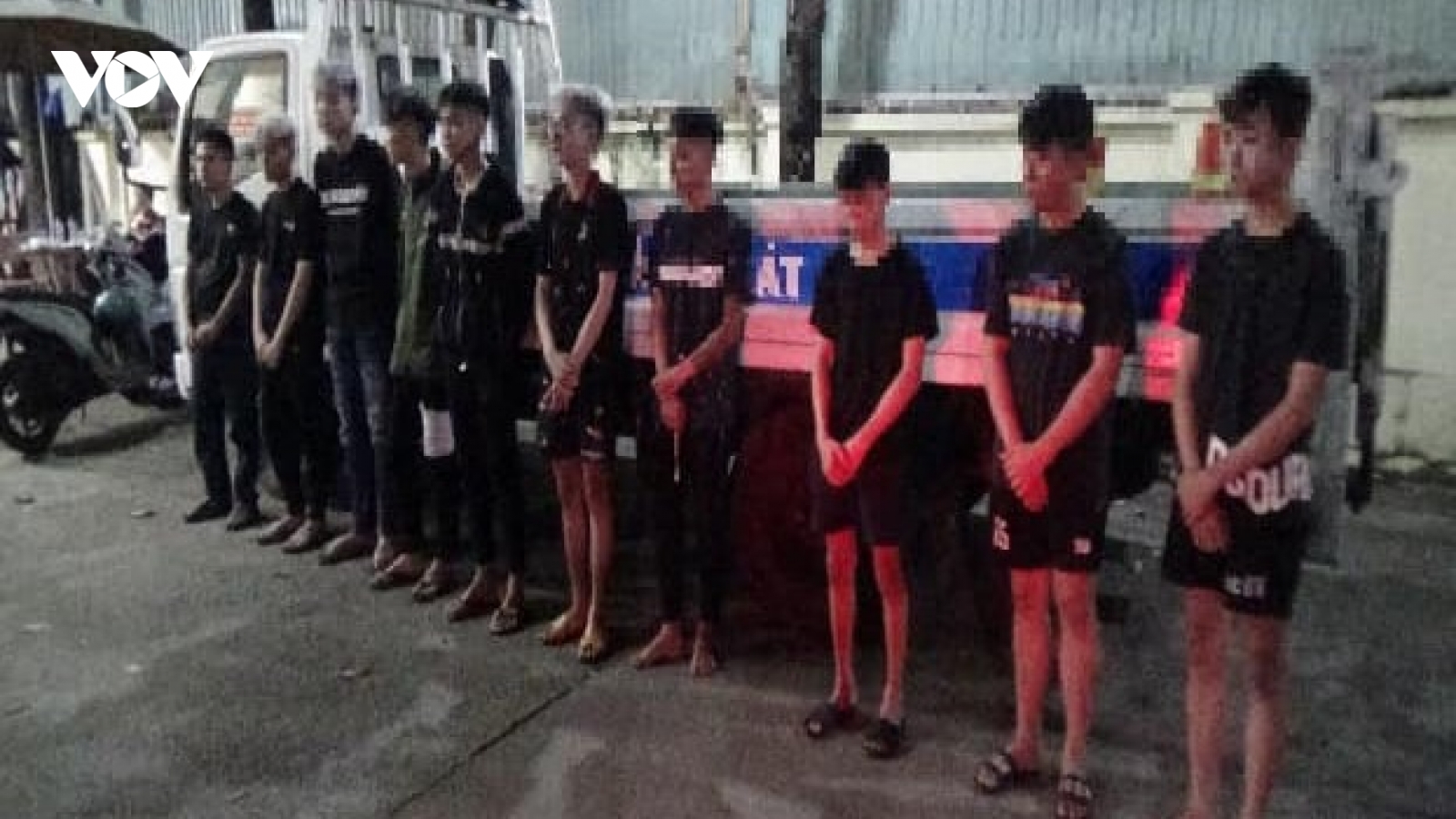 Công an Đồng Nai tạm giữ hình sự 8 đối tượng “tổ lái” quay phát lên mạng