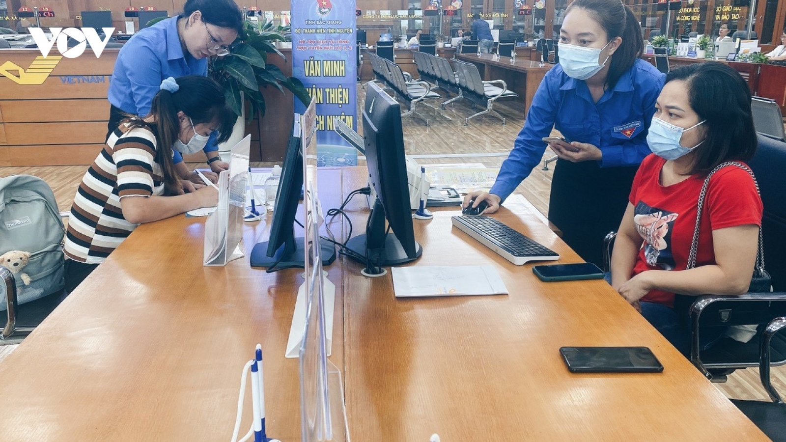Hành chính công không giấy tờ:Chuyển đổi số và những lợi ích thiết thực với người dân