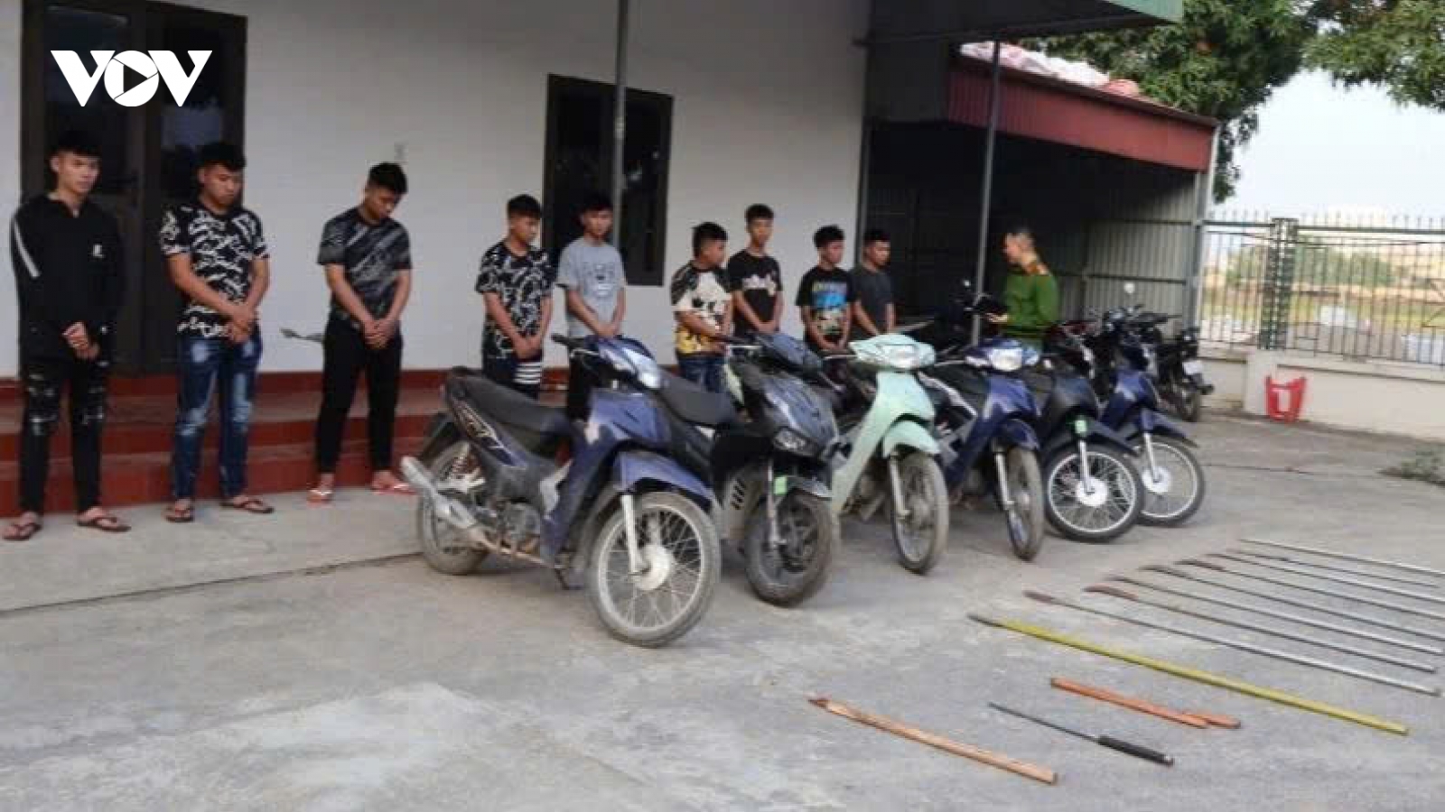 Thái Bình: Khởi tố nhóm thanh, thiếu niên đem hung khí gây rối trật tự công cộng