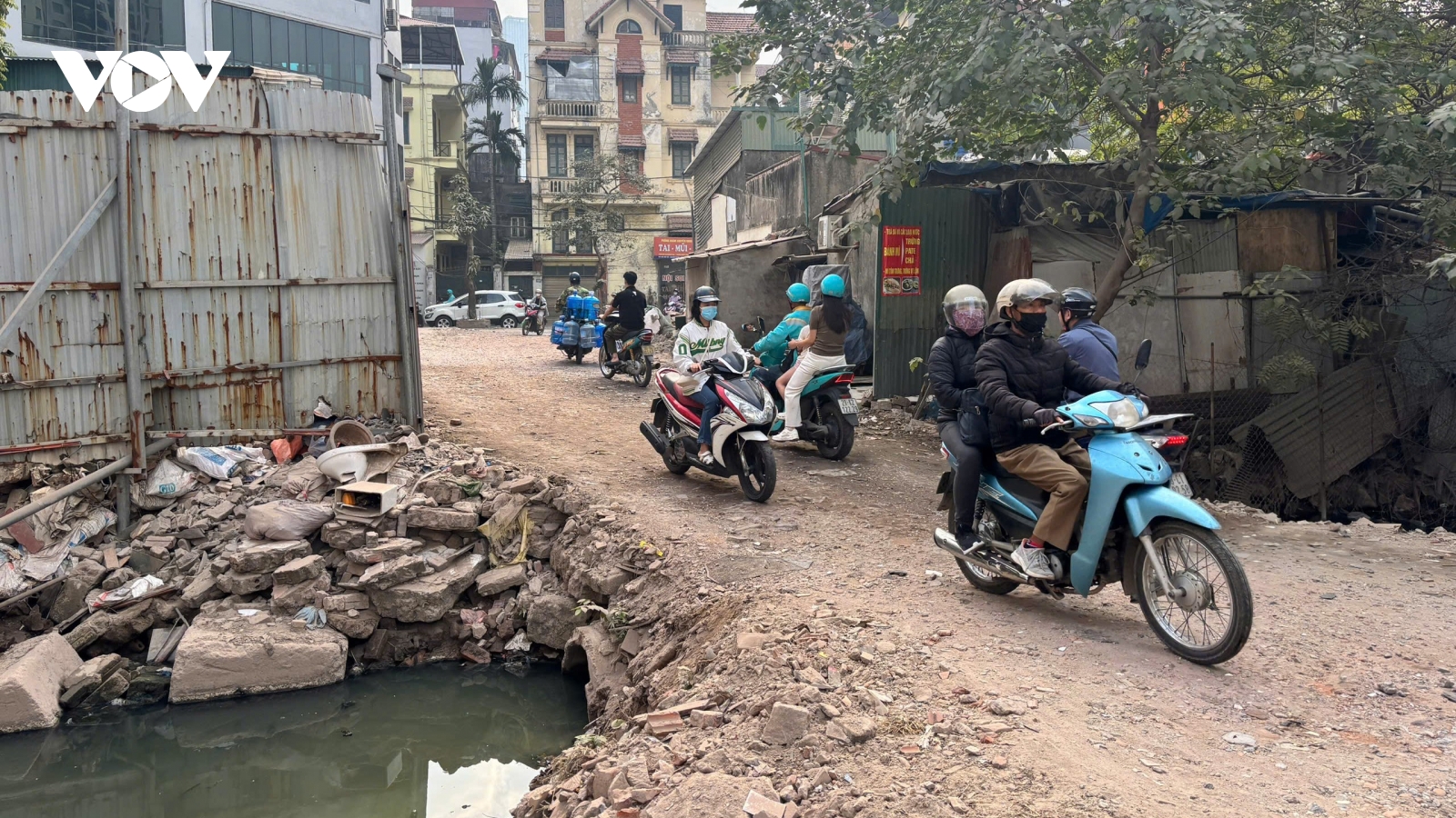 Ngõ 318 Nguyễn Khang sau 9 năm được phê duyệt mở rộng vẫn nằm im bất động