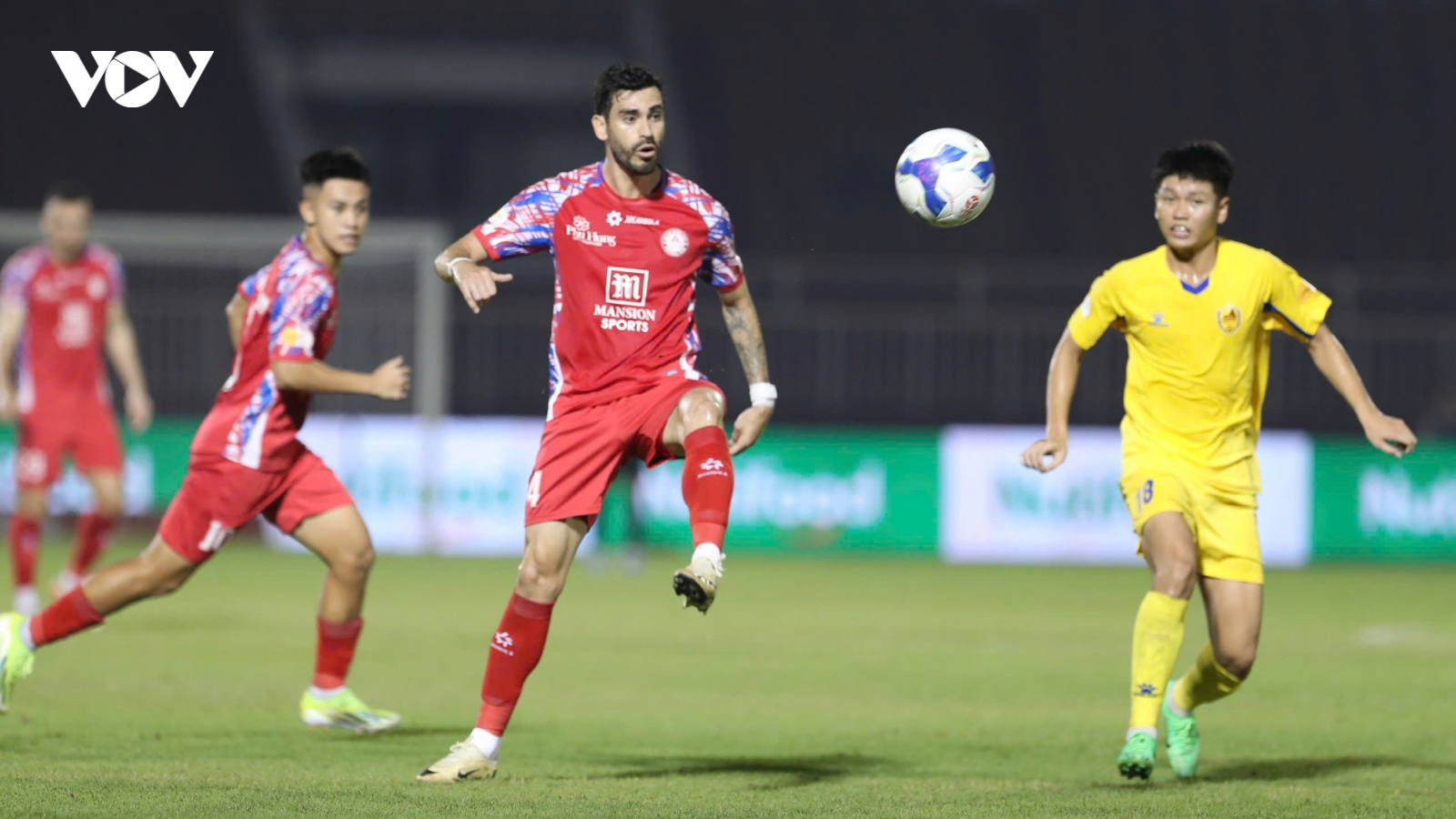 Lộ diện 3 cầu thủ Malaysia cùng HLV Kim Sang Sik đấu MU, sao V-League vắng mặt