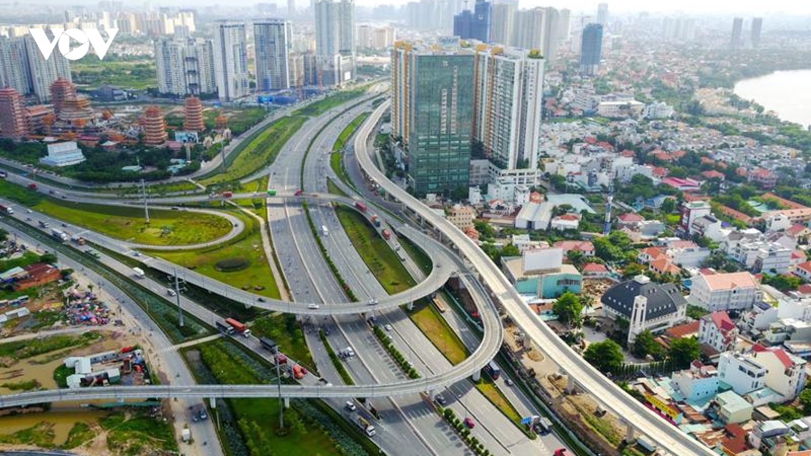 Đẩy mạnh xây dựng dự án, công trình trọng điểm, đánh dấu sự vươn mình của đất nước