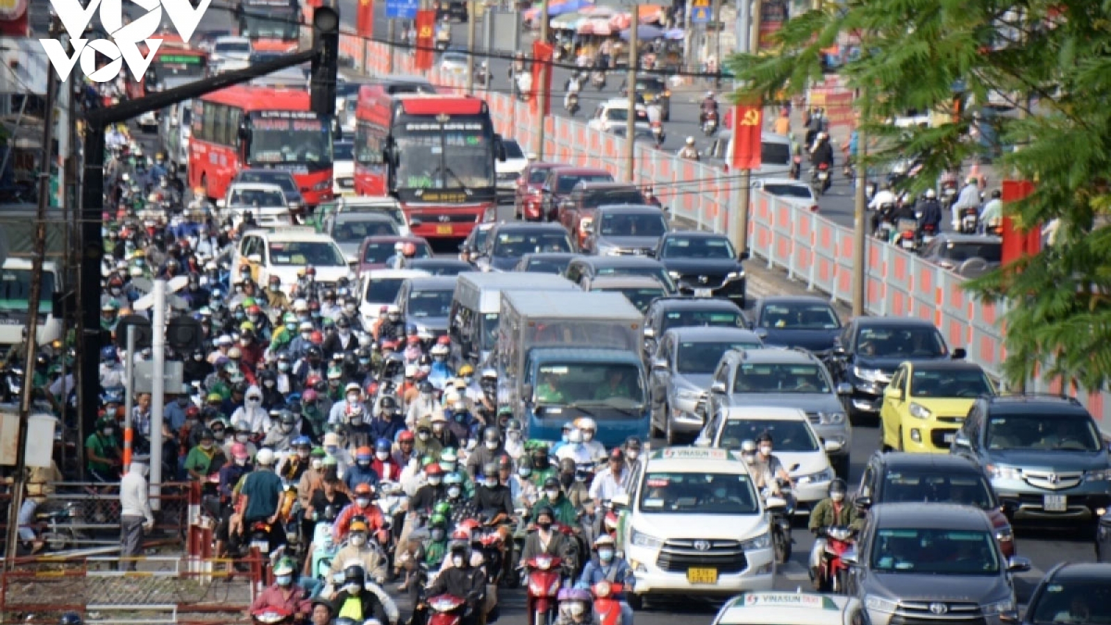 "Điểm nghẽn" giao thông làm chậm quá trình bứt phá của TP.HCM