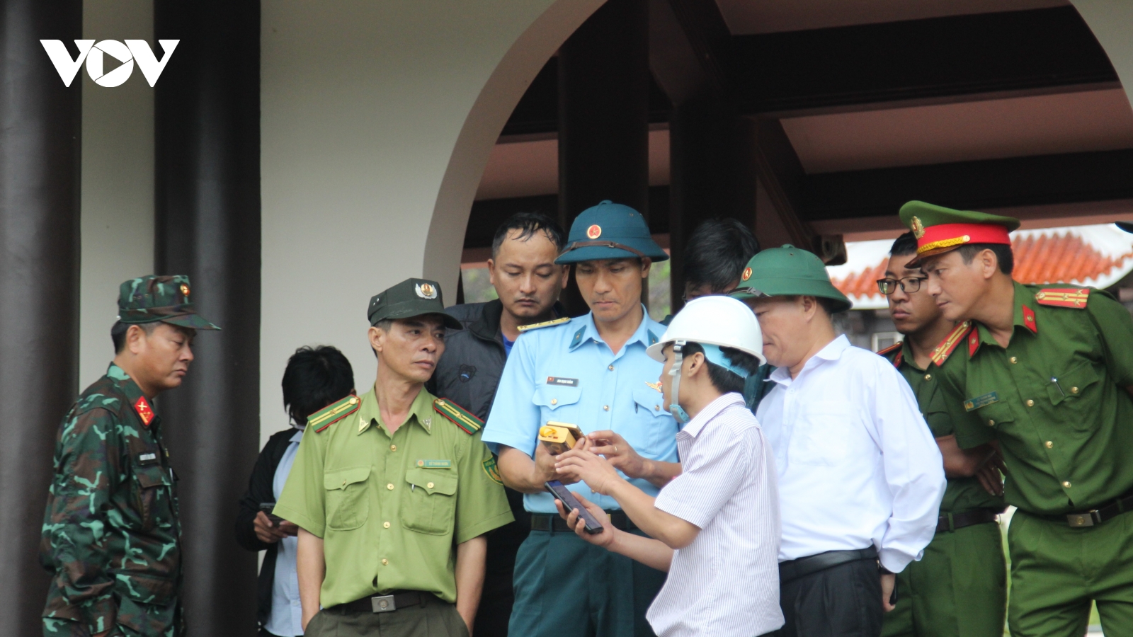 Vụ máy bay quân sự rơi ở Bình Định: Khen thưởng tập thể cá nhân tìm kiếm